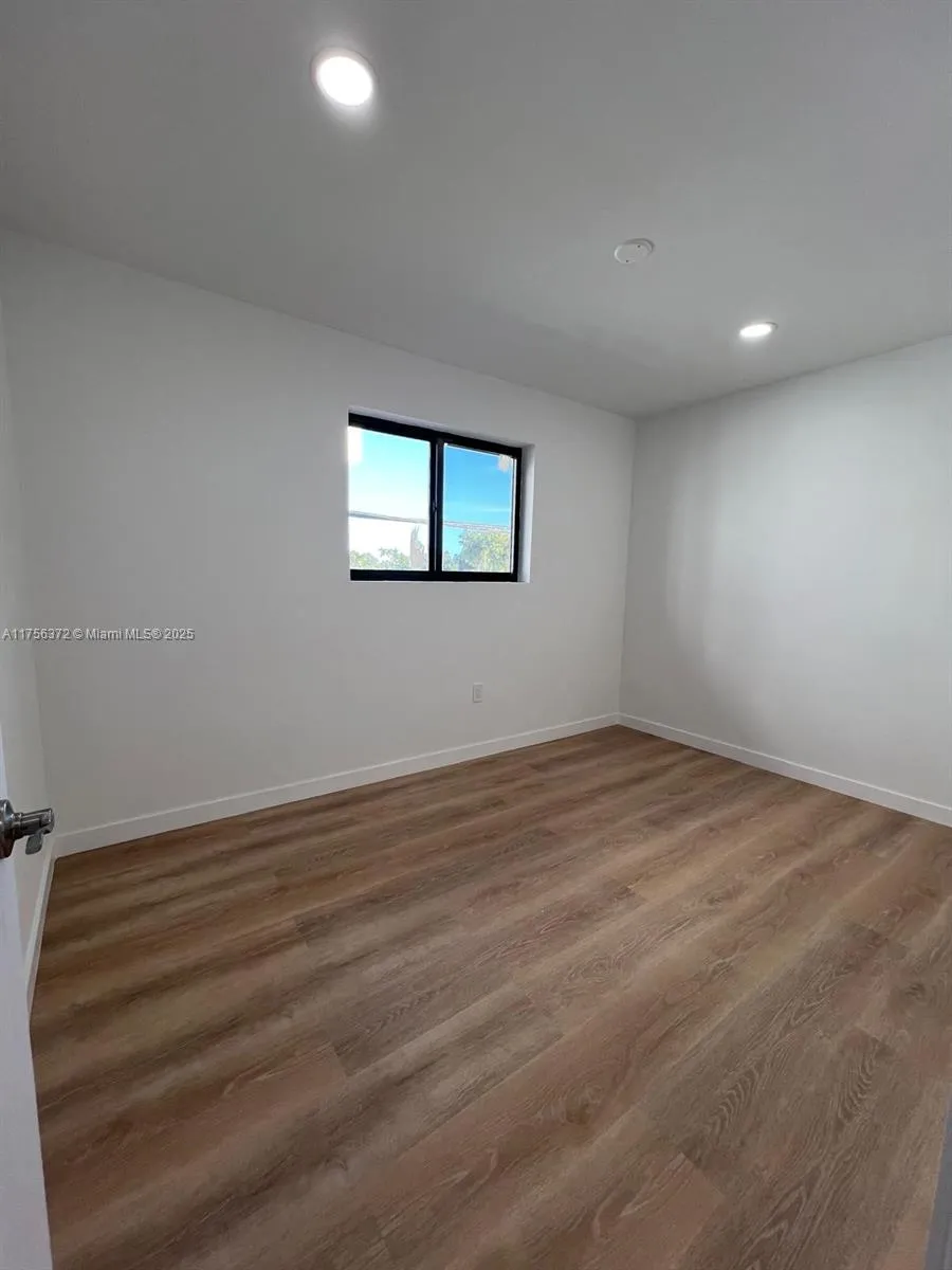 4227 Nw 5th St 8, Miami, Florida 33126, Miami, Florida 33126, 2 Bedrooms Bedrooms, ,1 BathroomBathrooms,Residential Lease,For Rent,4227 Nw 5th St 8, Miami, Florida 33126,A11756372