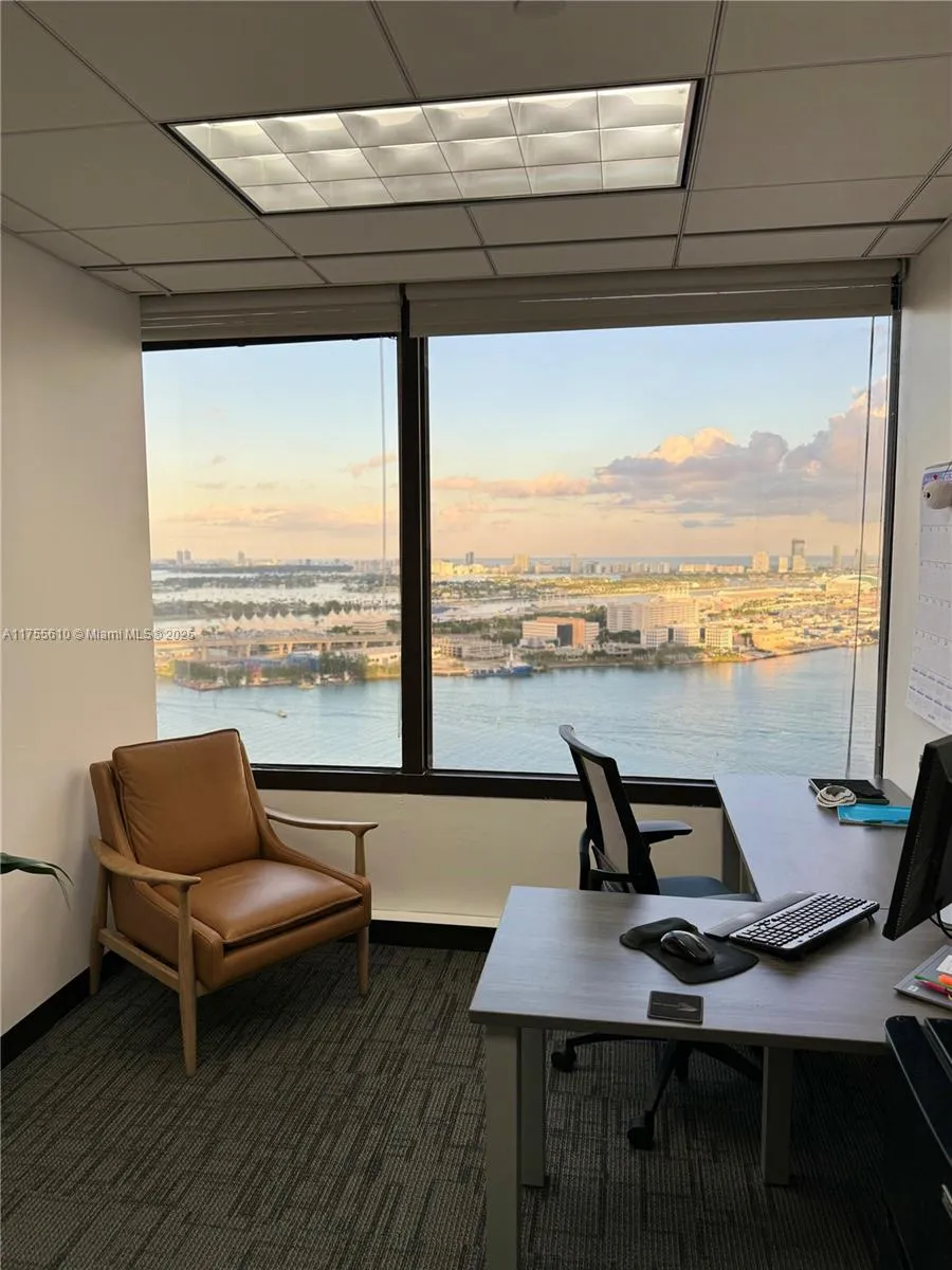 2 S Biscayne Blvd 3200, Miami, Florida 33131, Miami, Florida 33131, ,Commercial Lease,For Rent,2 S Biscayne Blvd 3200, Miami, Florida 33131,A11755610