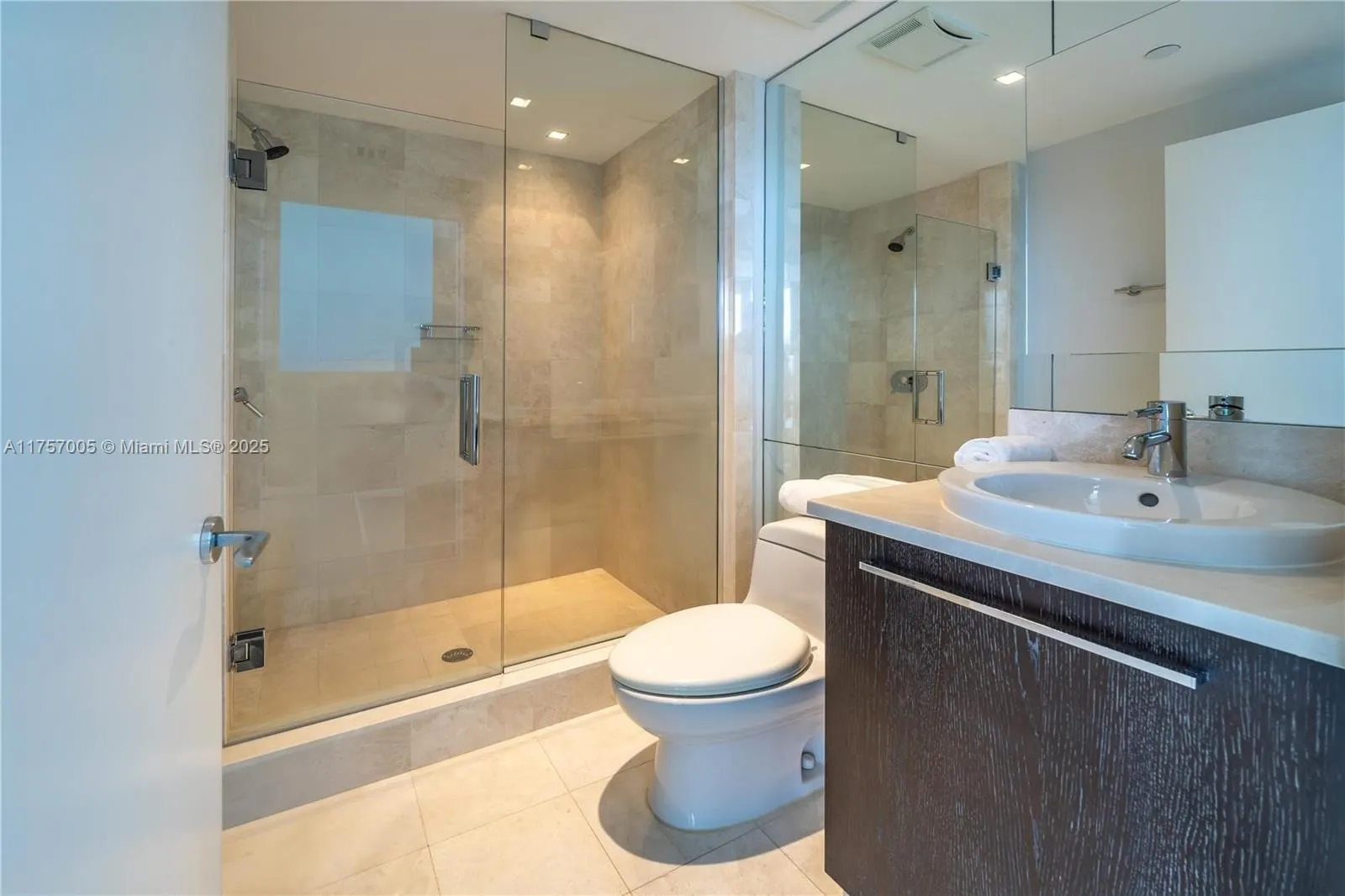 17121 Collins Ave 4208, Sunny Isles Beach, Florida, Sunny Isles Beach, Florida 33160, 4 Bedrooms Bedrooms, ,4 BathroomsBathrooms,Residential,For Sale,17121 Collins Ave 4208, Sunny Isles Beach, Florida,A11757005