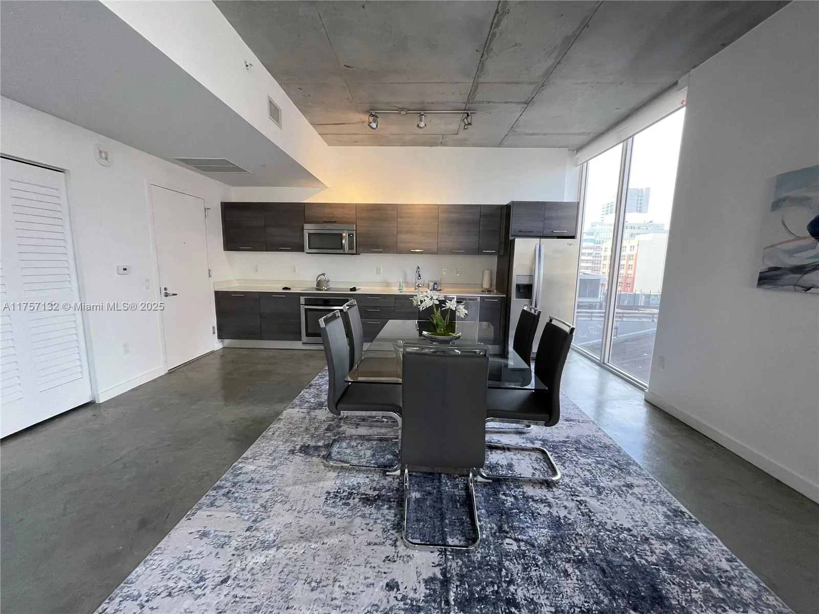 Miami, Florida 33131, 1 Bedroom Bedrooms, ,1 BathroomBathrooms,Residential Lease,For Rent,A11757132