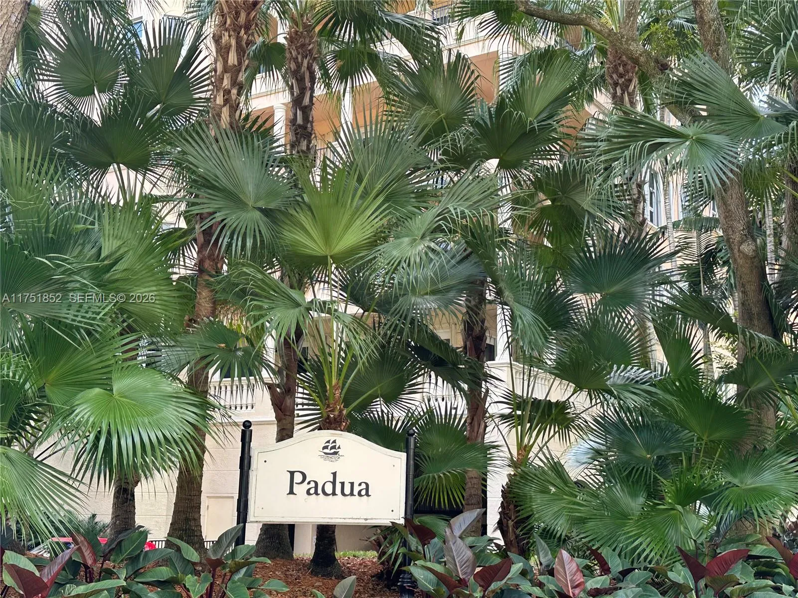 13633 Deering Bay Dr 256, Coral Gables, Florida 33, Coral Gables, Florida 33158, 3 Bedrooms Bedrooms, ,3 BathroomsBathrooms,Residential,For Sale,13633 Deering Bay Dr 256, Coral Gables, Florida 33,A11751852