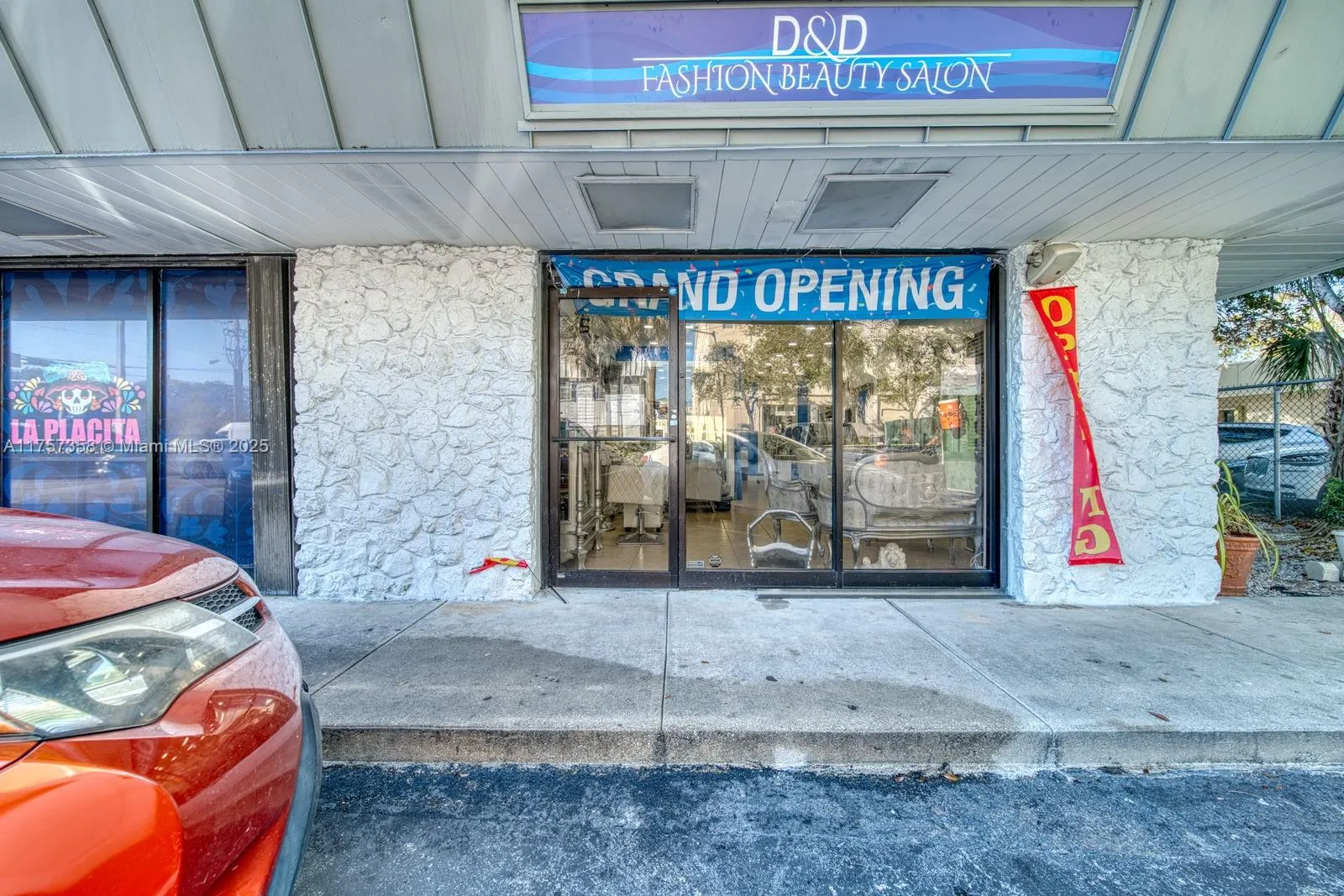 Beauty Salon For Sale 0n Sunset Blvd, South Miami, South Miami, Florida 33143, ,Business Opportunity,For Sale,Beauty Salon For Sale 0n Sunset Blvd, South Miami,A11757358