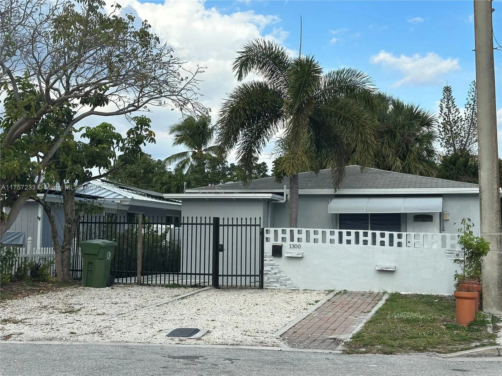 1300 Nw 7th Ter, Fort Lauderdale, Florida 33311, Fort Lauderdale, Florida 33311, 3 Bedrooms Bedrooms, ,1 BathroomBathrooms,Residential,For Sale,1300 Nw 7th Ter, Fort Lauderdale, Florida 33311,A11757233