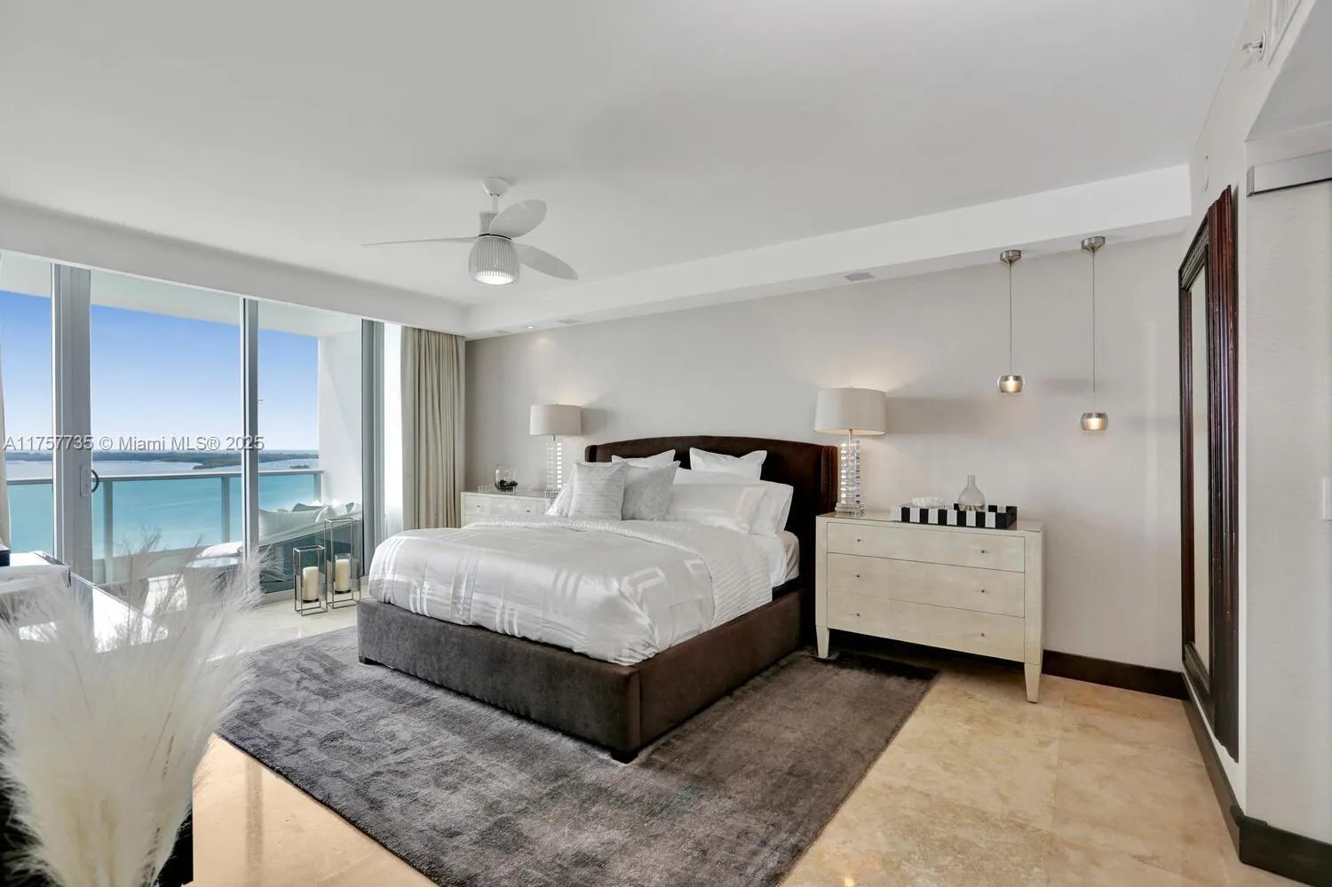 1331 Brickell Bay Dr 1905, Miami, Florida 33131, Miami, Florida 33131, 3 Bedrooms Bedrooms, ,3 BathroomsBathrooms,Residential,For Sale,1331 Brickell Bay Dr 1905, Miami, Florida 33131,A11757735