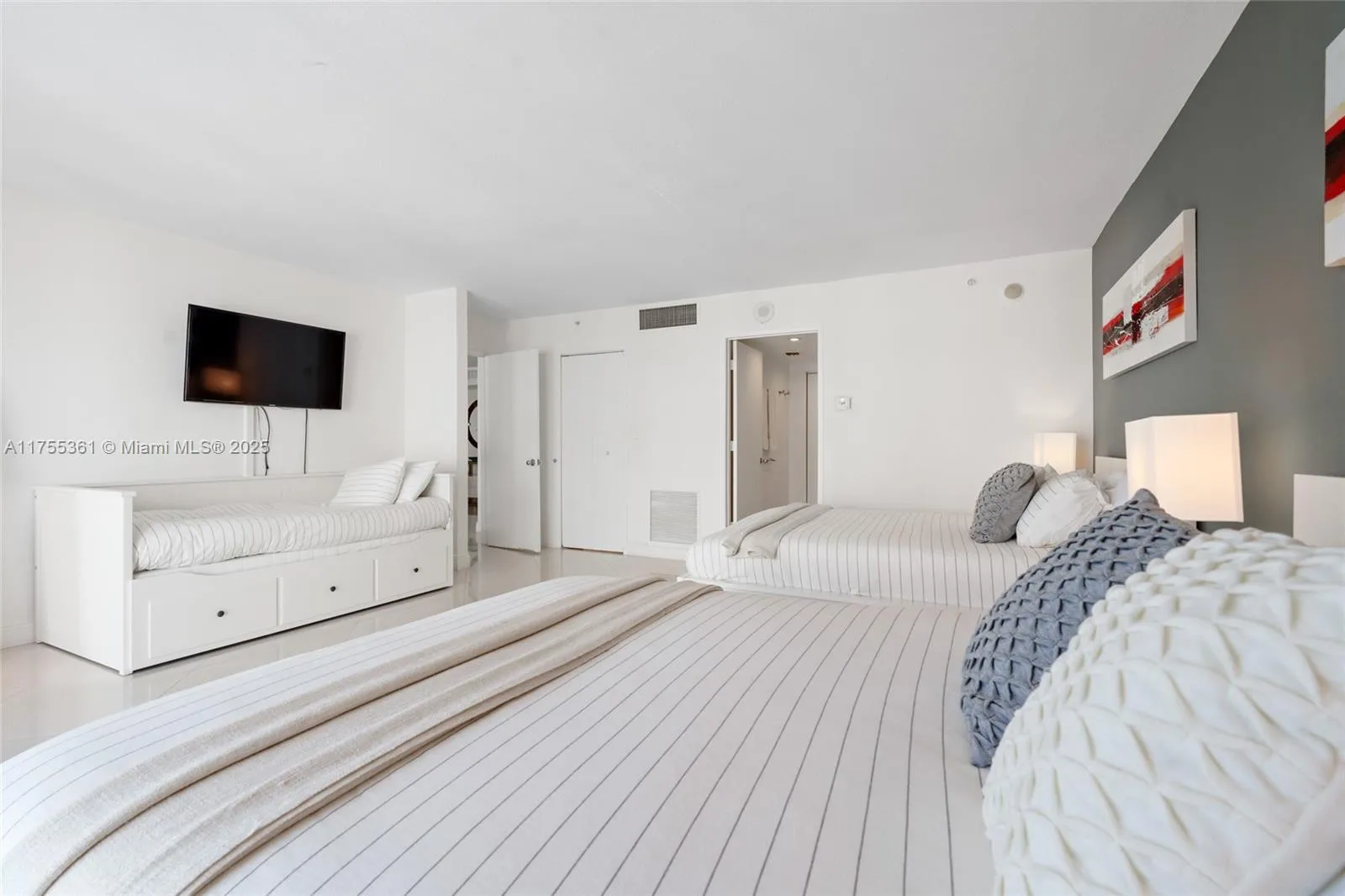 9195 Collins Ave 1103, Surfside, Florida 33154, Surfside, Florida 33154, 2 Bedrooms Bedrooms, ,2 BathroomsBathrooms,Residential,For Sale,9195 Collins Ave 1103, Surfside, Florida 33154,A11755361