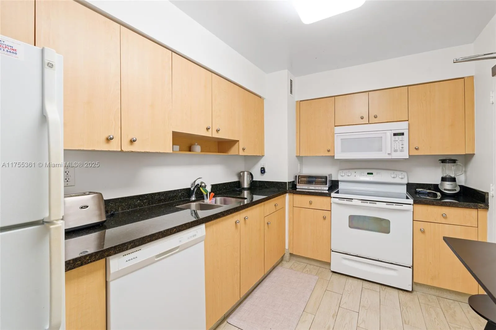 9195 Collins Ave 1103, Surfside, Florida 33154, Surfside, Florida 33154, 2 Bedrooms Bedrooms, ,2 BathroomsBathrooms,Residential,For Sale,9195 Collins Ave 1103, Surfside, Florida 33154,A11755361
