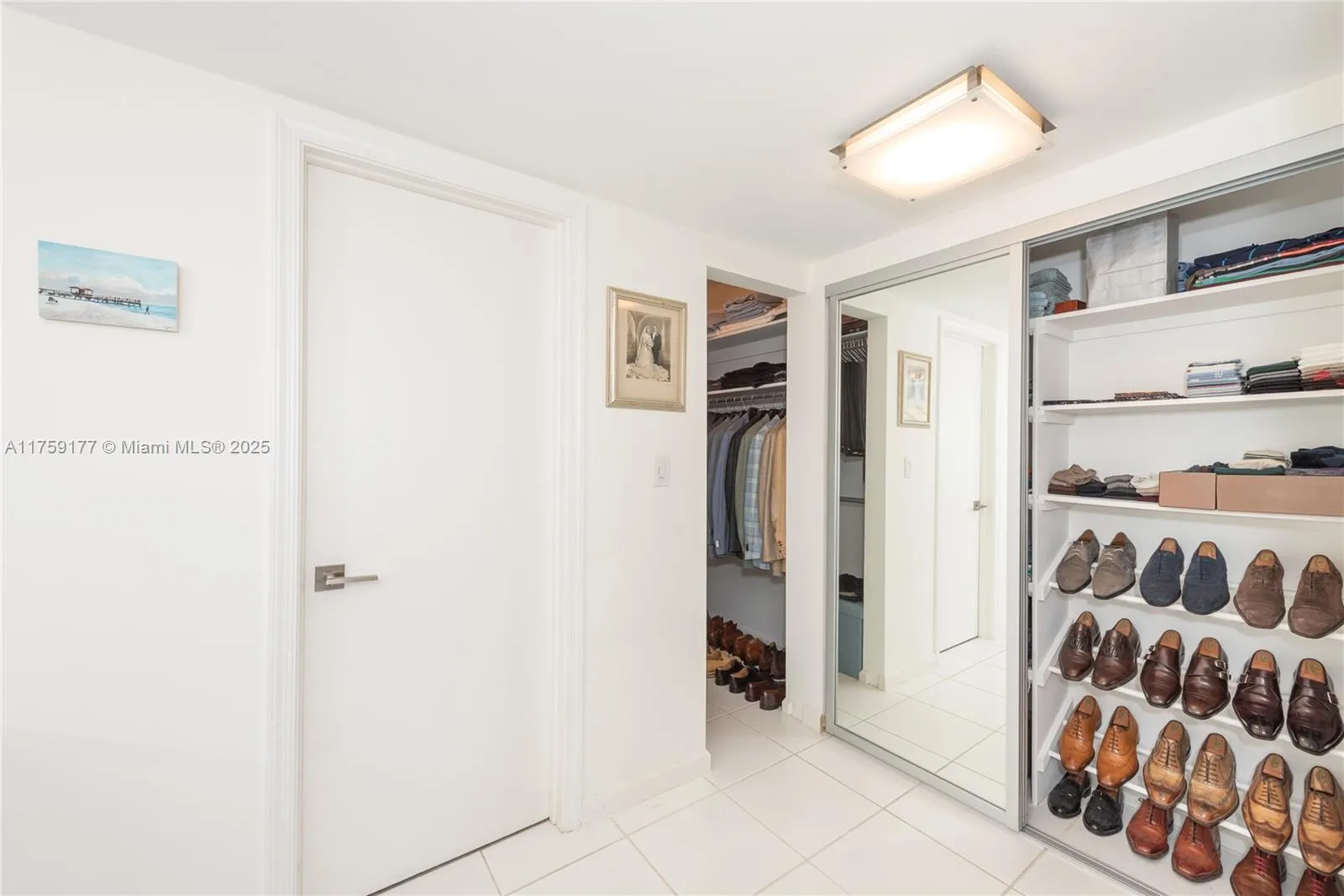 155 Ocean Lane Dr 1113, Key Biscayne, Florida 3314, Key Biscayne, Florida 33149, 2 Bedrooms Bedrooms, ,2 BathroomsBathrooms,Residential,For Sale,155 Ocean Lane Dr 1113, Key Biscayne, Florida 3314,A11759177