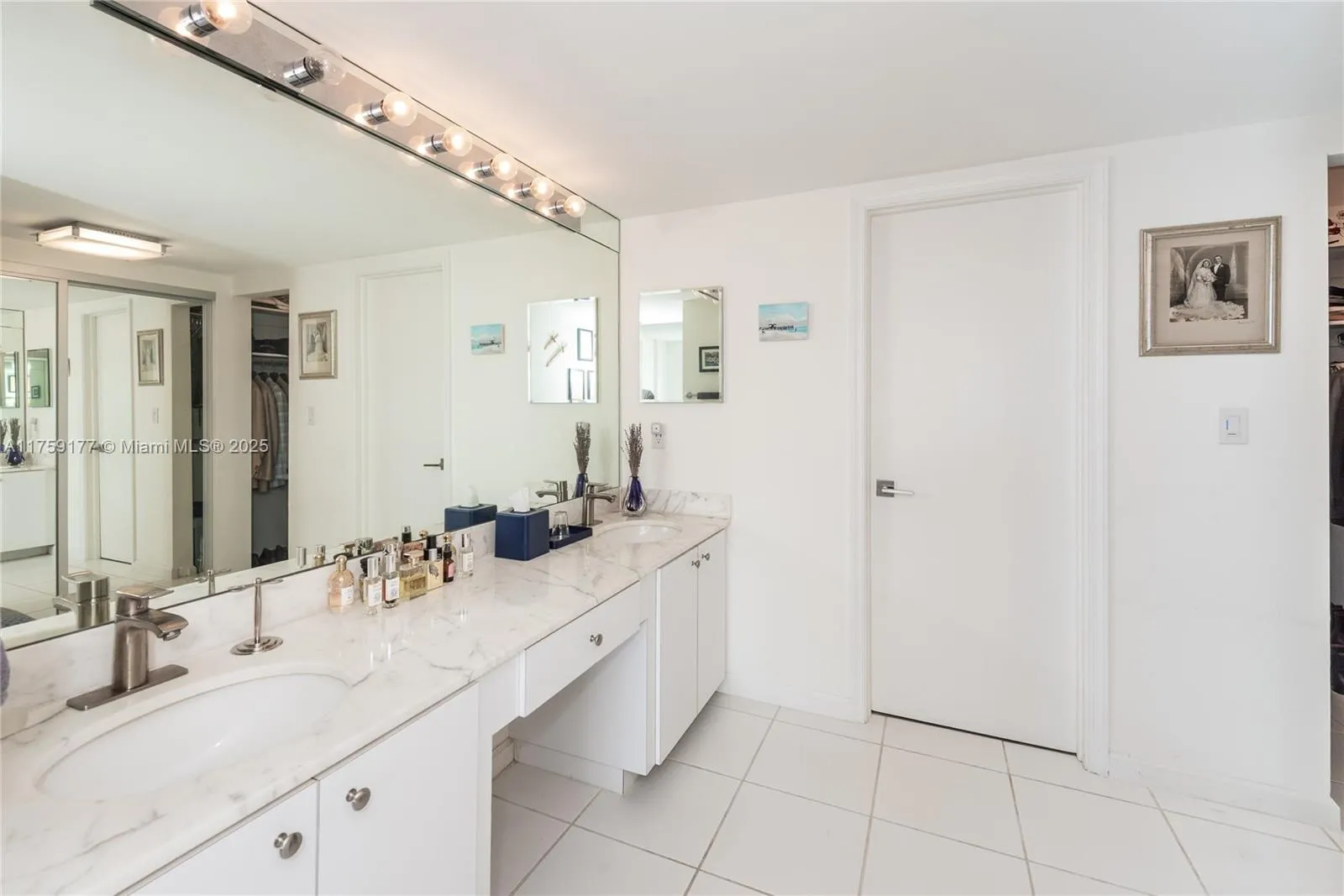 155 Ocean Lane Dr 1113, Key Biscayne, Florida 3314, Key Biscayne, Florida 33149, 2 Bedrooms Bedrooms, ,2 BathroomsBathrooms,Residential,For Sale,155 Ocean Lane Dr 1113, Key Biscayne, Florida 3314,A11759177
