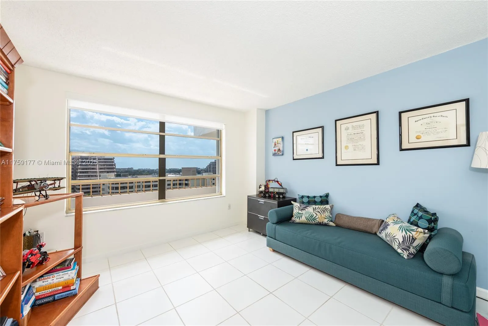 155 Ocean Lane Dr 1113, Key Biscayne, Florida 3314, Key Biscayne, Florida 33149, 2 Bedrooms Bedrooms, ,2 BathroomsBathrooms,Residential,For Sale,155 Ocean Lane Dr 1113, Key Biscayne, Florida 3314,A11759177