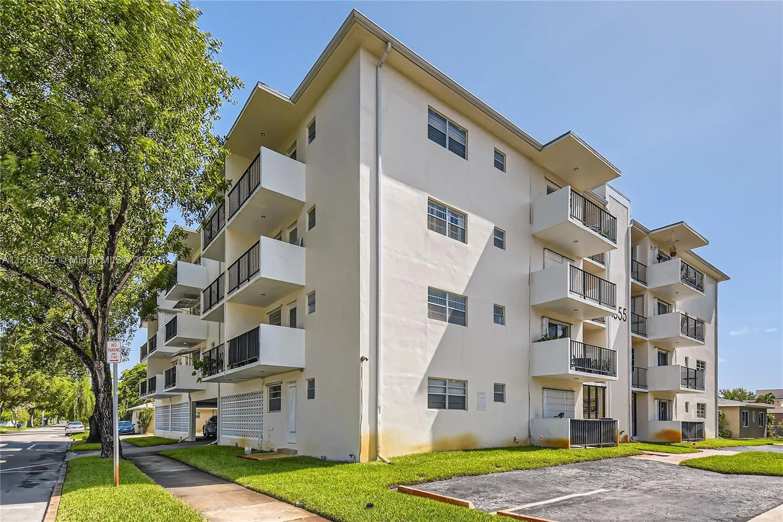 1855 Plunkett St 406, Hollywood, Florida 33020, Hollywood, Florida 33020, 2 Bedrooms Bedrooms, ,2 BathroomsBathrooms,Residential,For Sale,1855 Plunkett St 406, Hollywood, Florida 33020,A11760125
