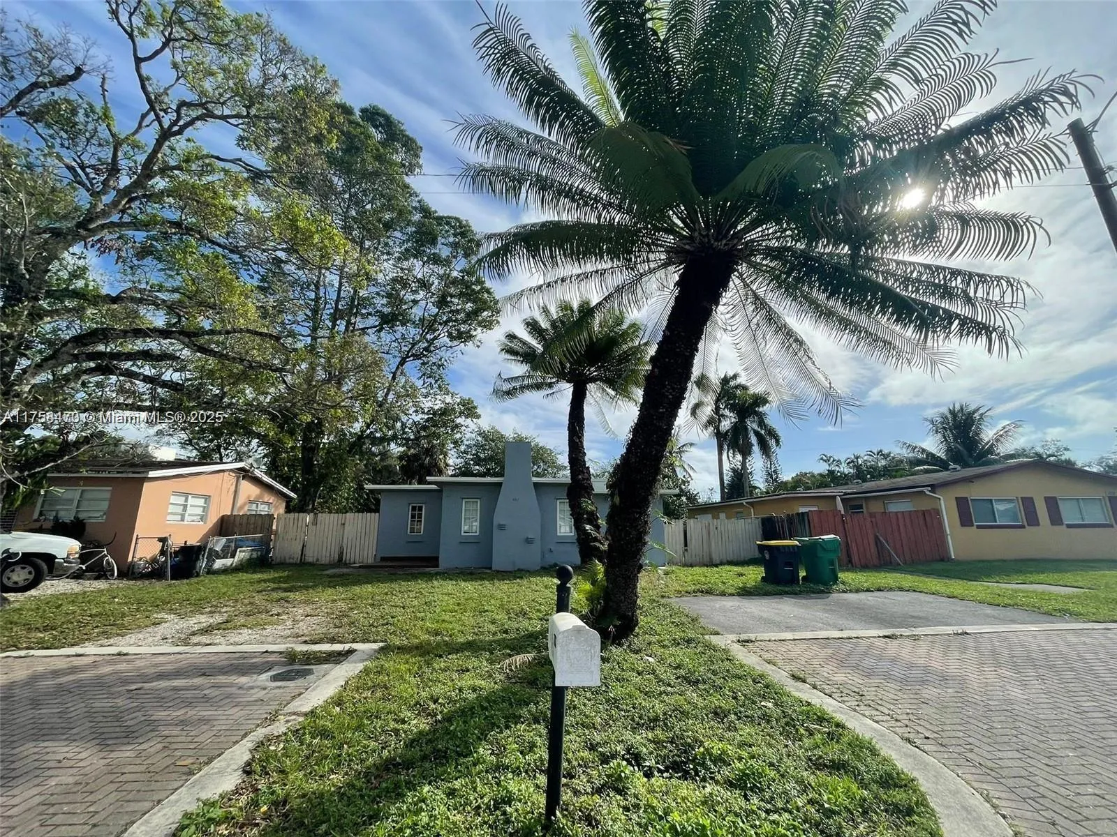 4896 Sw 28th Ter, Dania Beach, Florida 33312, Dania Beach, Florida 33312, 3 Bedrooms Bedrooms, ,2 BathroomsBathrooms,Residential,For Sale,4896 Sw 28th Ter, Dania Beach, Florida 33312,A11758473