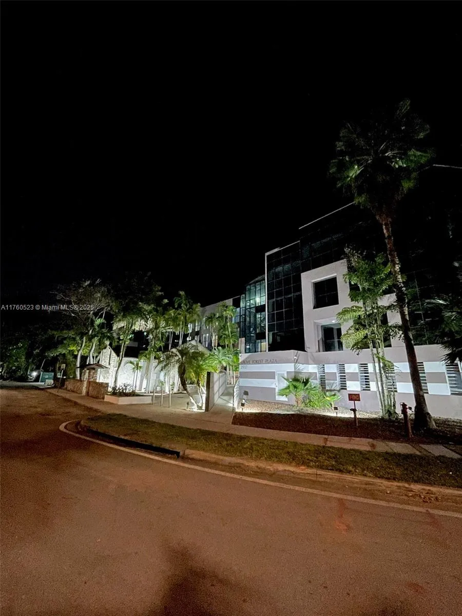 Miami, Florida 33133, ,Commercial Lease,For Rent,A11760523