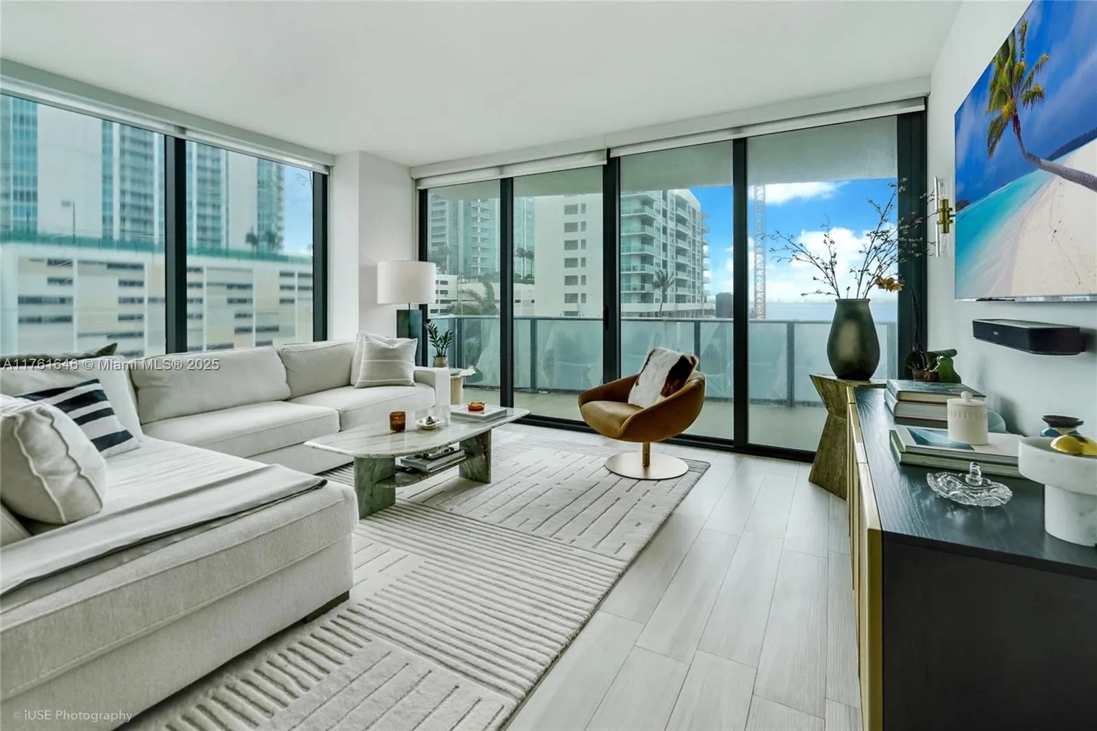 Miami, Florida 33137, 2 Bedrooms Bedrooms, ,3 BathroomsBathrooms,Residential,For Sale,A11761646