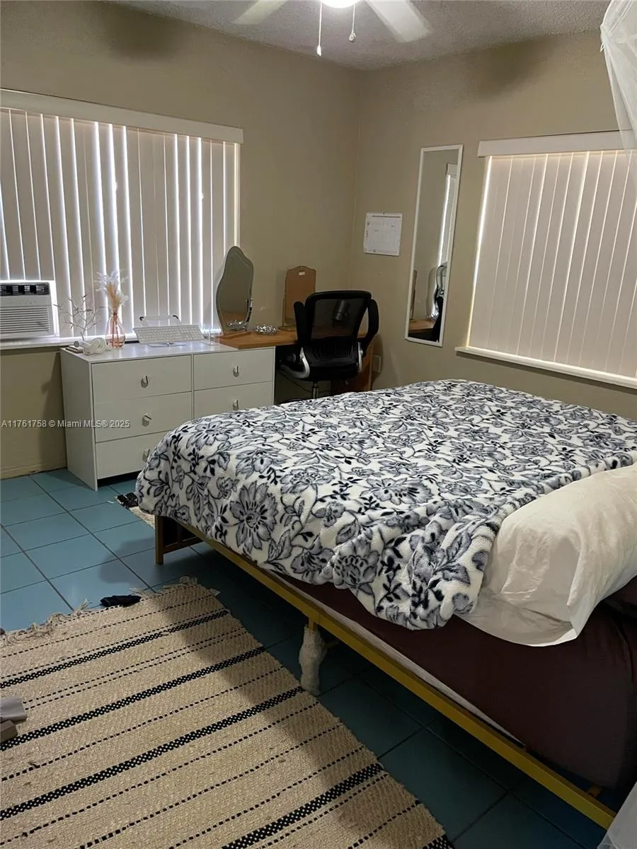 208 Sw 2nd Pl, Dania Beach, Florida 33004, Dania Beach, Florida 33004, ,Residential Income,For Sale,208 Sw 2nd Pl, Dania Beach, Florida 33004,A11761758