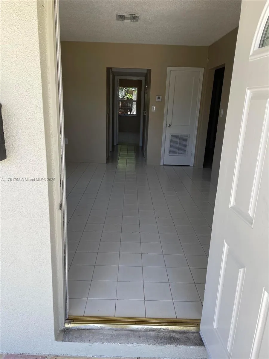 208 Sw 2nd Pl, Dania Beach, Florida 33004, Dania Beach, Florida 33004, ,Residential Income,For Sale,208 Sw 2nd Pl, Dania Beach, Florida 33004,A11761758