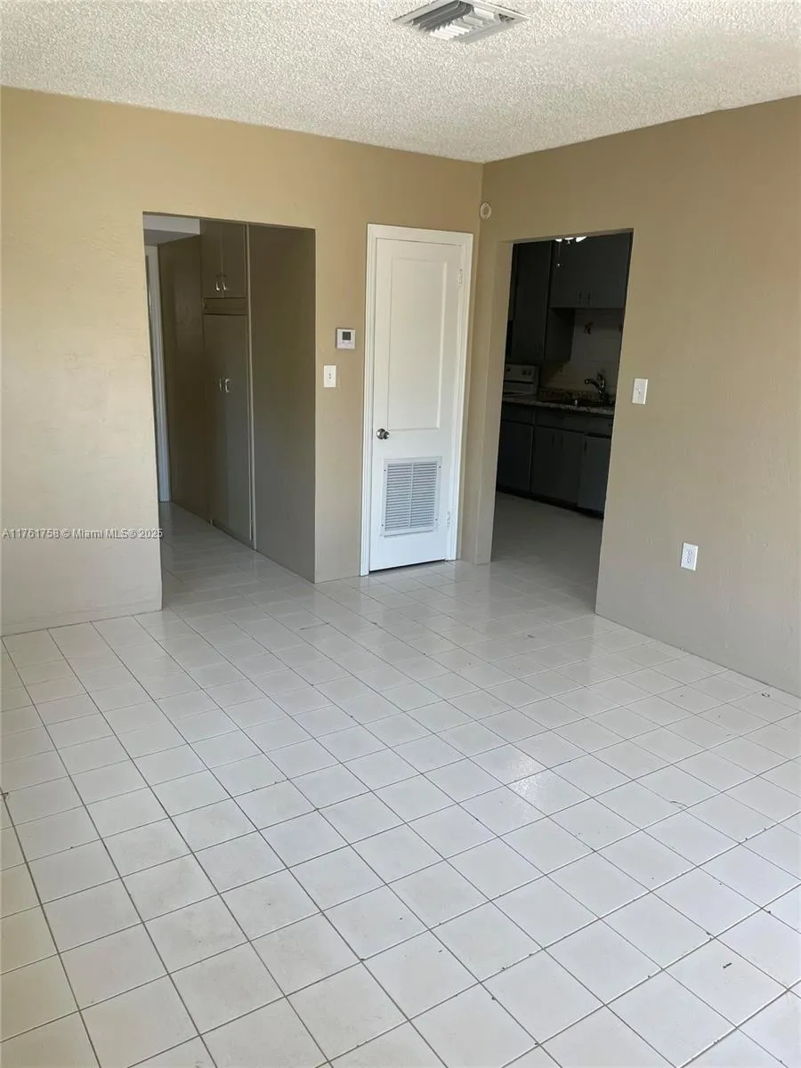 208 Sw 2nd Pl, Dania Beach, Florida 33004, Dania Beach, Florida 33004, ,Residential Income,For Sale,208 Sw 2nd Pl, Dania Beach, Florida 33004,A11761758