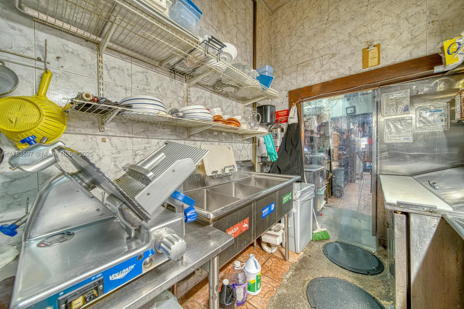 Highly Profitable Restaurant-bar For Sale On 8th S, Miami, Florida 33144, ,Business Opportunity,For Sale,Highly Profitable Restaurant-bar For Sale On 8th S,A11763597