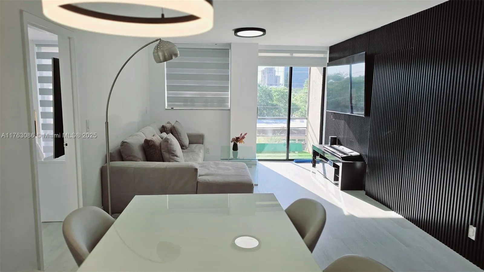 2821 N Miami Beach Blvd 4f, North Miami Beach, Flo, North Miami Beach, Florida 33160, 2 Bedrooms Bedrooms, ,2 BathroomsBathrooms,Residential,For Sale,2821 N Miami Beach Blvd 4f, North Miami Beach, Flo,A11763086