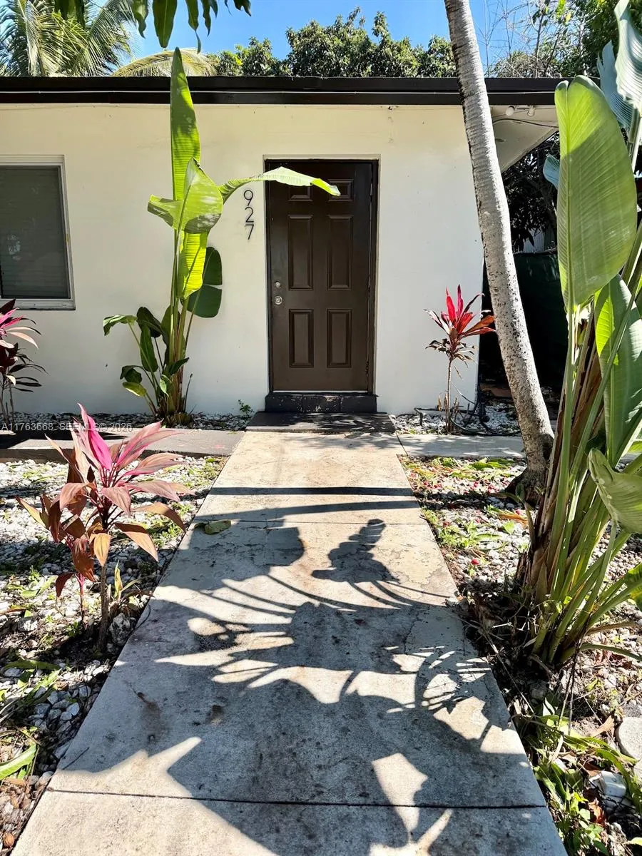 929 Sw 12th Ave, Miami, Florida 33130, Miami, Florida 33130, ,Residential Income,For Sale,929 Sw 12th Ave, Miami, Florida 33130,A11763668