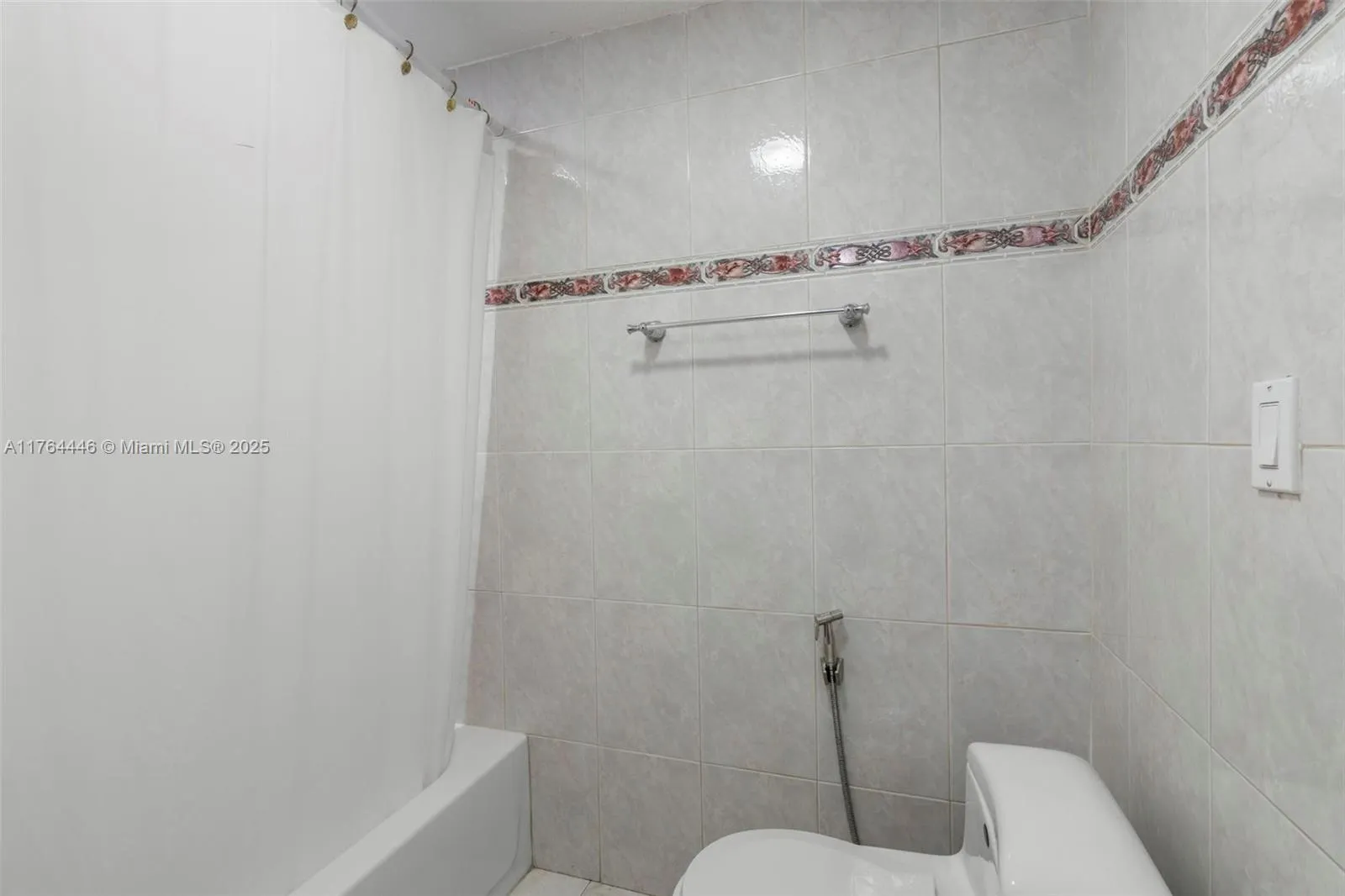 8401 Sw 107th Ave 308e, Miami, Florida 33173, Miami, Florida 33173, 2 Bedrooms Bedrooms, ,2 BathroomsBathrooms,Residential,For Sale,8401 Sw 107th Ave 308e, Miami, Florida 33173,A11764446