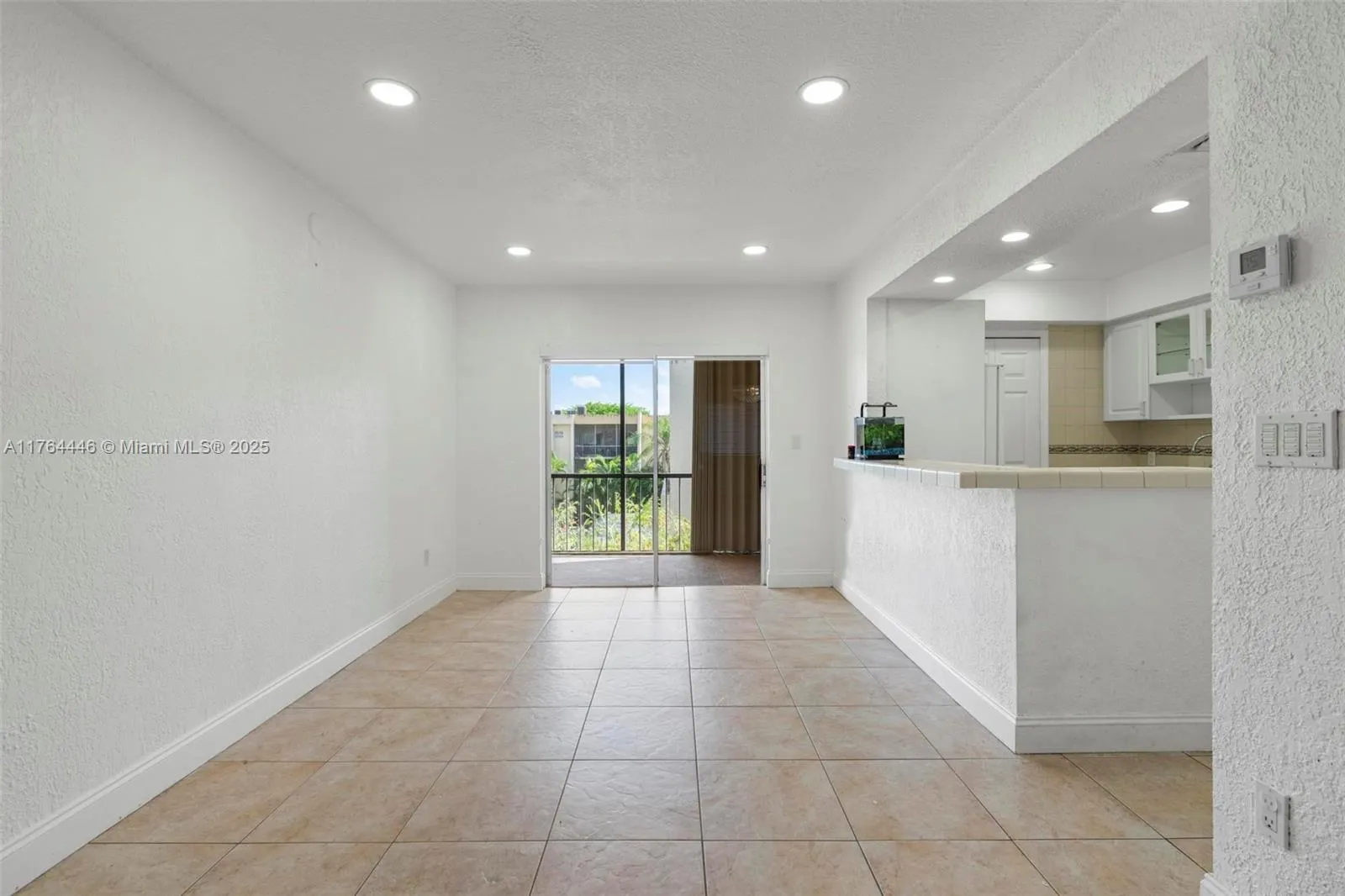 8401 Sw 107th Ave 308e, Miami, Florida 33173, Miami, Florida 33173, 2 Bedrooms Bedrooms, ,2 BathroomsBathrooms,Residential,For Sale,8401 Sw 107th Ave 308e, Miami, Florida 33173,A11764446