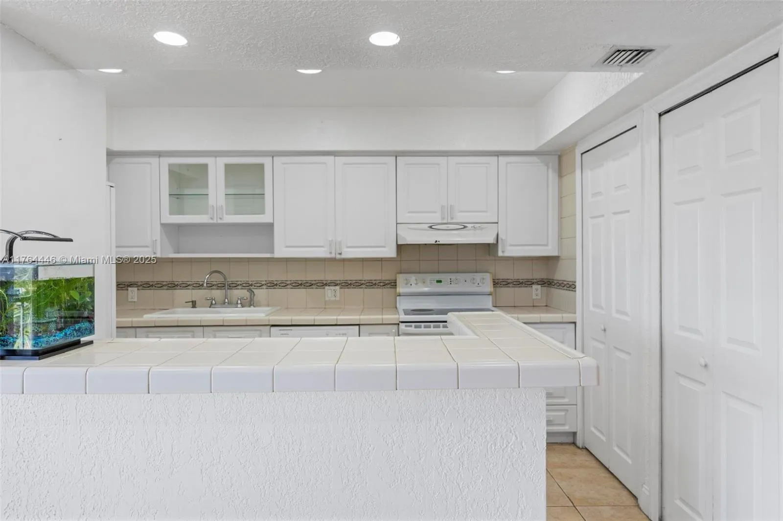 8401 Sw 107th Ave 308e, Miami, Florida 33173, Miami, Florida 33173, 2 Bedrooms Bedrooms, ,2 BathroomsBathrooms,Residential,For Sale,8401 Sw 107th Ave 308e, Miami, Florida 33173,A11764446