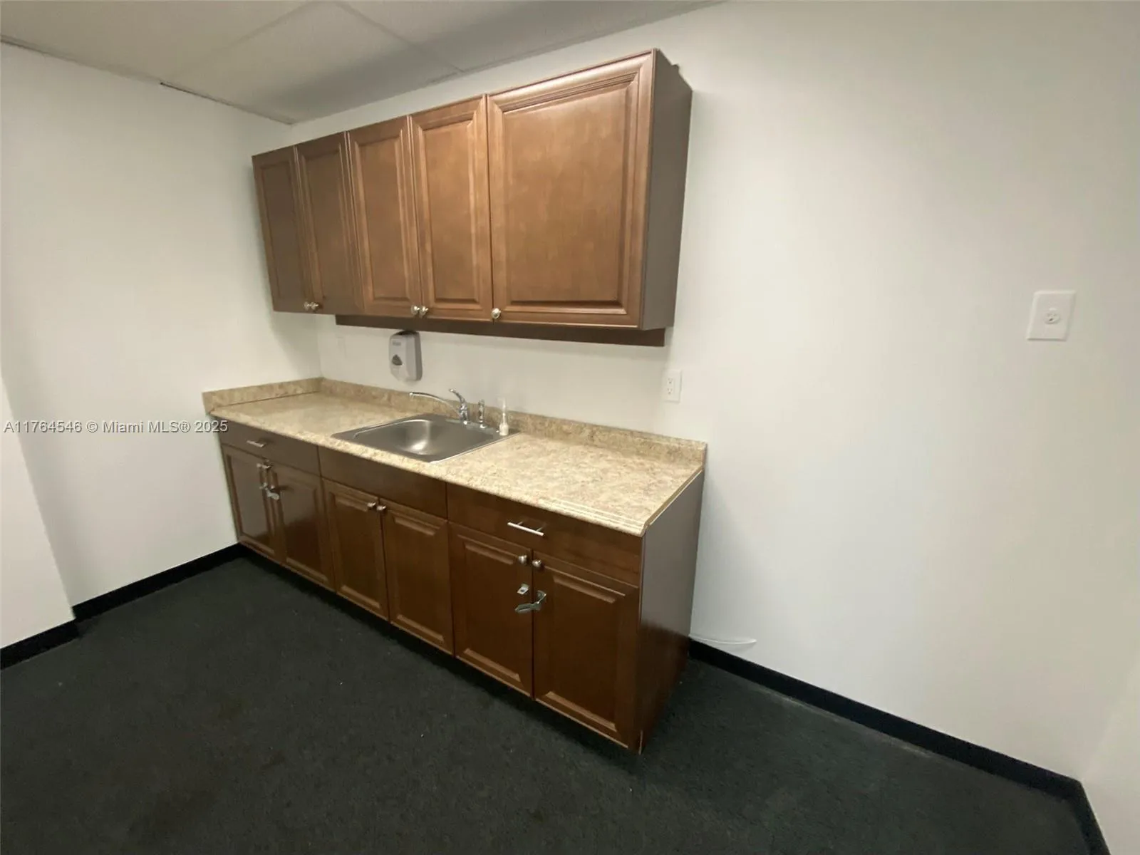 3521 W Broward Blvd 208, Lauderhill, Florida 33312, Lauderhill, Florida 33312, ,Commercial Lease,For Rent,3521 W Broward Blvd 208, Lauderhill, Florida 33312,A11764546