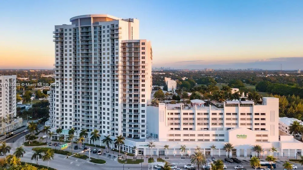 1776 Polk Street 311, Hollywood, Florida 33020, Hollywood, Florida 33020, 1 Bedroom Bedrooms, ,1 BathroomBathrooms,Residential,For Sale,1776 Polk Street 311, Hollywood, Florida 33020,A11765189
