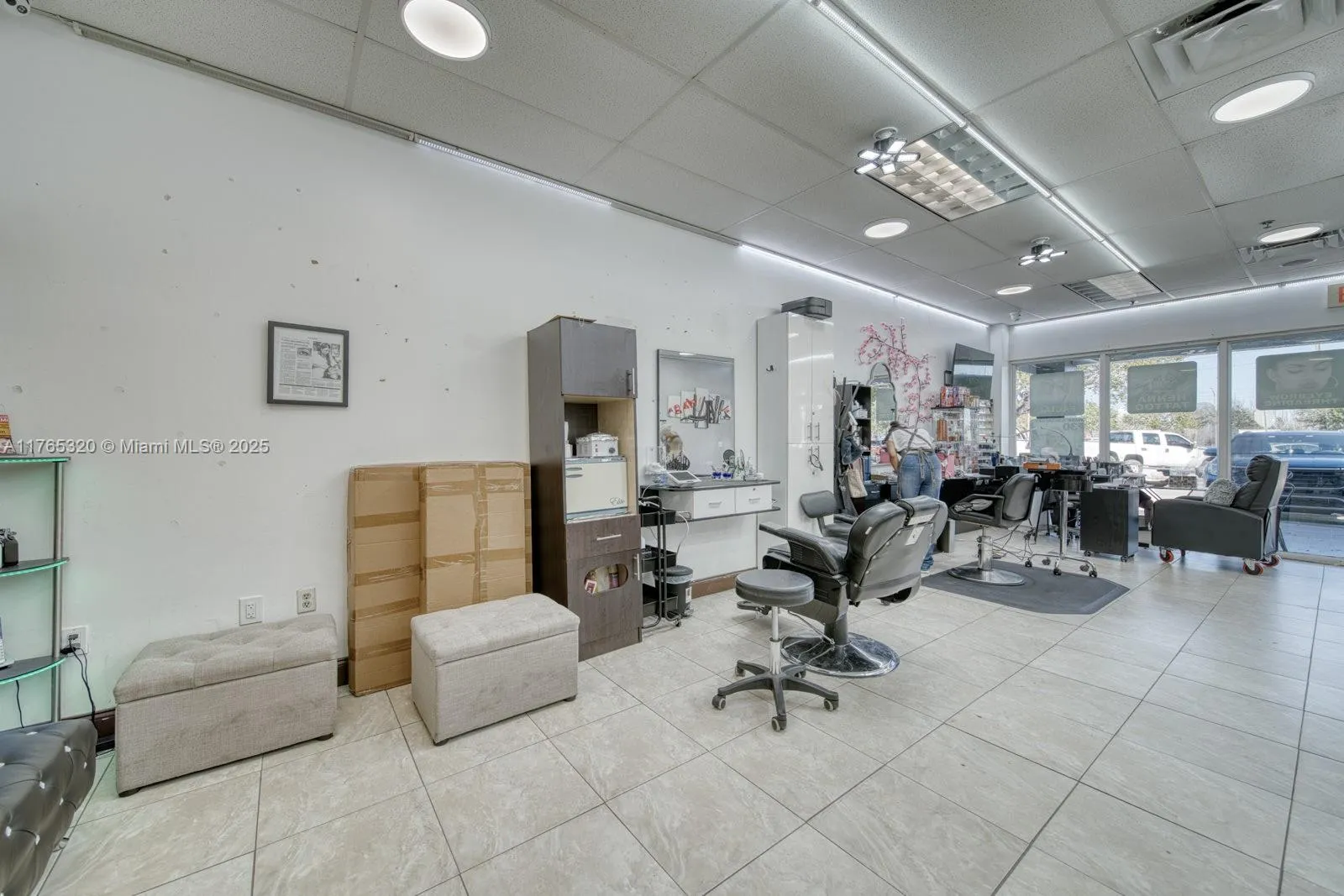 Beauty Salon For Sale On 8th St, Miami, Florida 33, Miami, Florida 33184, ,Business Opportunity,For Sale,Beauty Salon For Sale On 8th St, Miami, Florida 33,A11765320