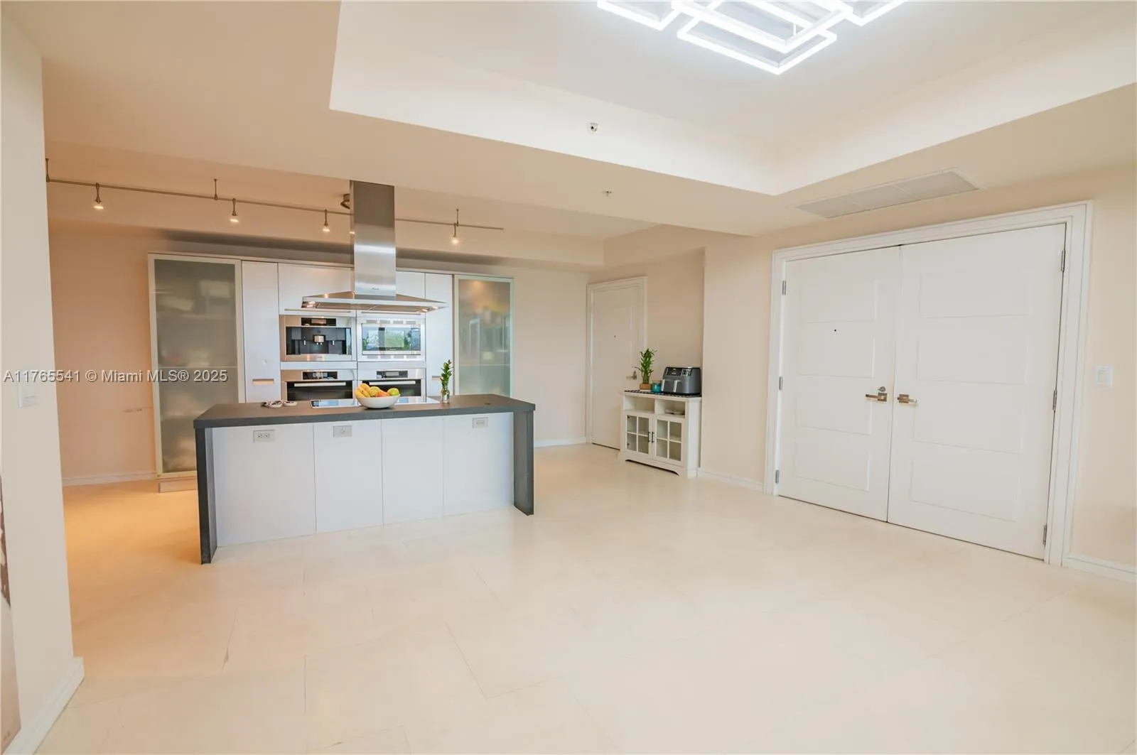 18201 Collins Ave 506, Sunny Isles Beach, Florida, Sunny Isles Beach, Florida 33160, 3 Bedrooms Bedrooms, ,3 BathroomsBathrooms,Residential,For Sale,18201 Collins Ave 506, Sunny Isles Beach, Florida ,A11765541