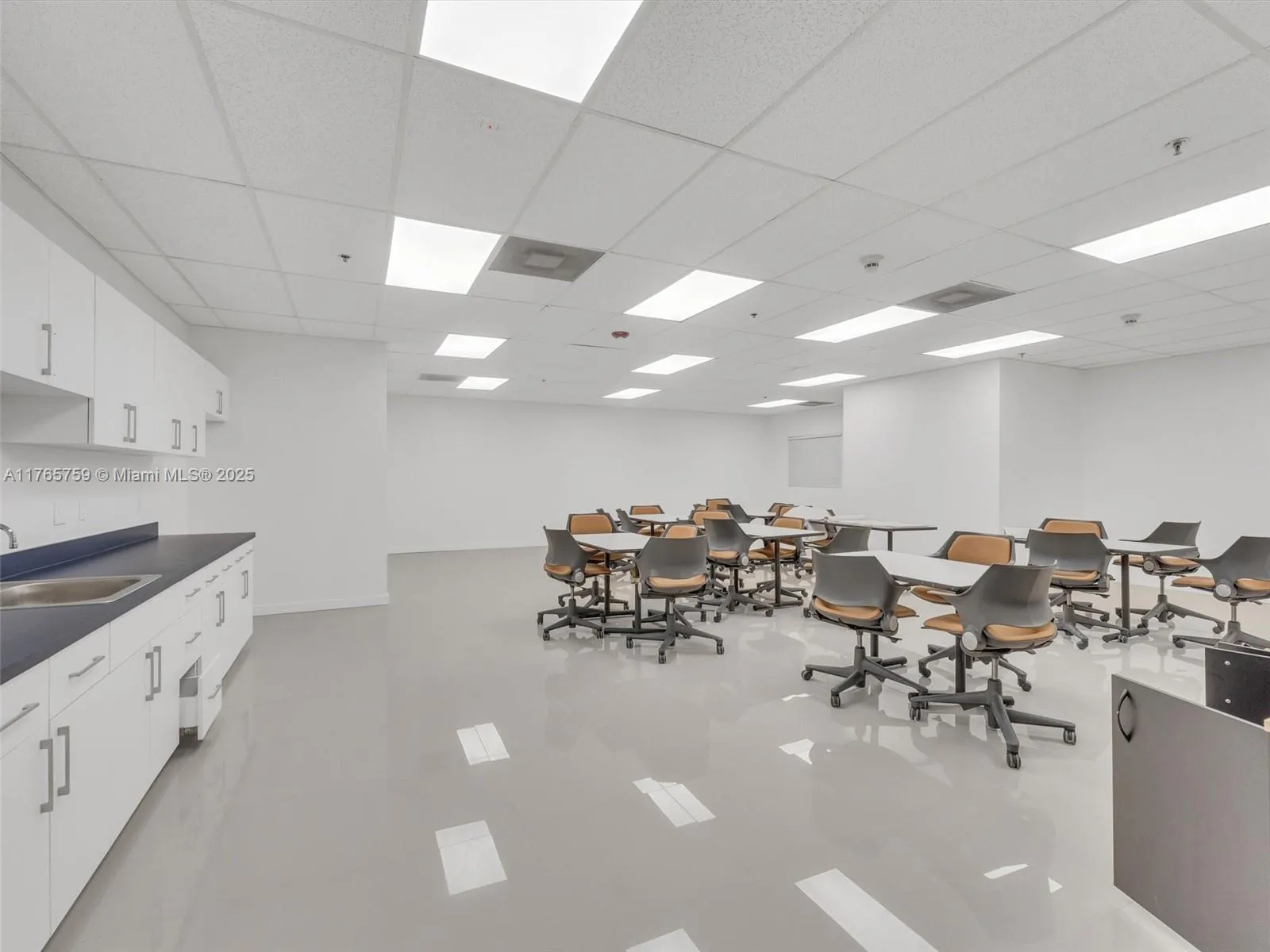 3301 Nw 107th Ave, Doral, Florida 33178, Doral, Florida 33178, ,Commercial Lease,For Rent,3301 Nw 107th Ave, Doral, Florida 33178,A11765759