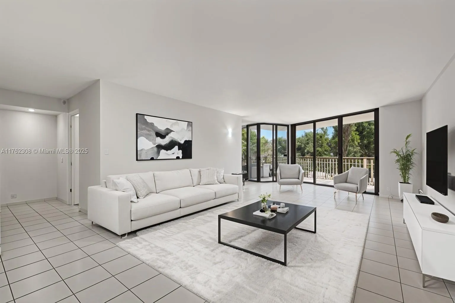 4000 Towerside Ter 302, Miami, Florida 33138, Miami, Florida 33138, 3 Bedrooms Bedrooms, ,2 BathroomsBathrooms,Residential,For Sale,4000 Towerside Ter 302, Miami, Florida 33138,A11762308