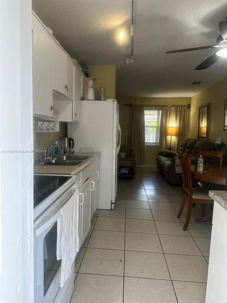 Fort Lauderdale, Florida 33312, ,Residential Income,For Sale,A11755640