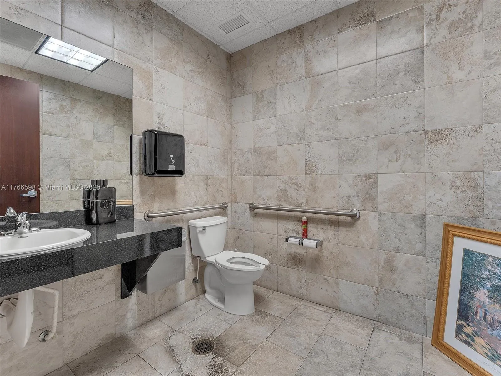 2260 Nw 114th Ave, Sweetwater, Florida 33172, Sweetwater, Florida 33172, ,Commercial Lease,For Rent,2260 Nw 114th Ave, Sweetwater, Florida 33172,A11766598