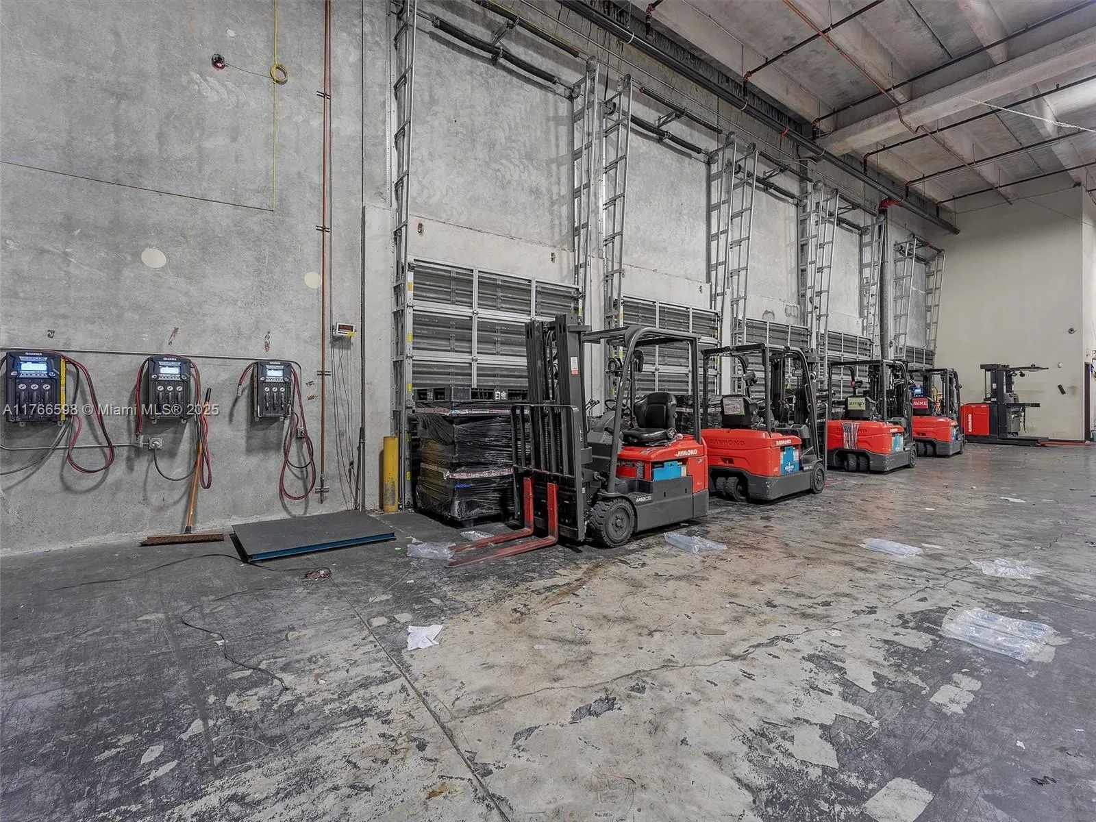 2260 Nw 114th Ave, Sweetwater, Florida 33172, Sweetwater, Florida 33172, ,Commercial Lease,For Rent,2260 Nw 114th Ave, Sweetwater, Florida 33172,A11766598