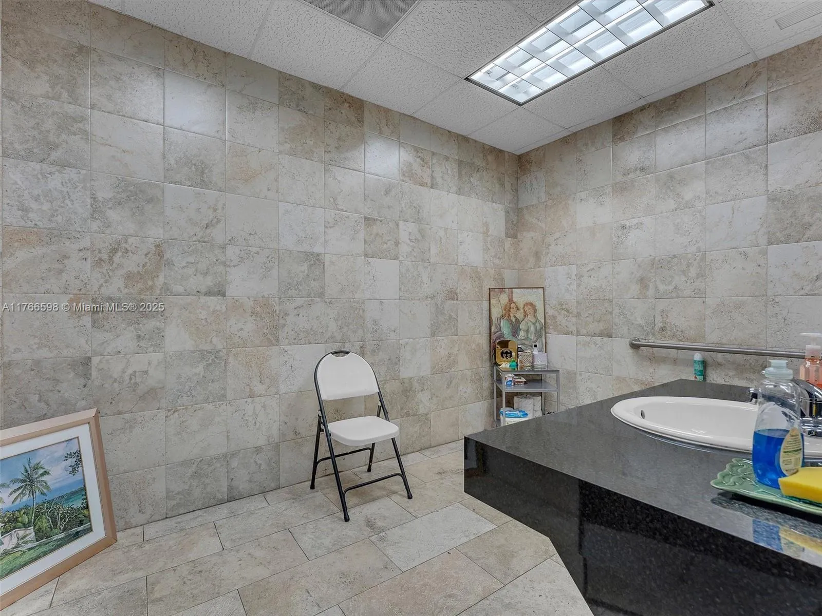 2260 Nw 114th Ave, Sweetwater, Florida 33172, Sweetwater, Florida 33172, ,Commercial Lease,For Rent,2260 Nw 114th Ave, Sweetwater, Florida 33172,A11766598