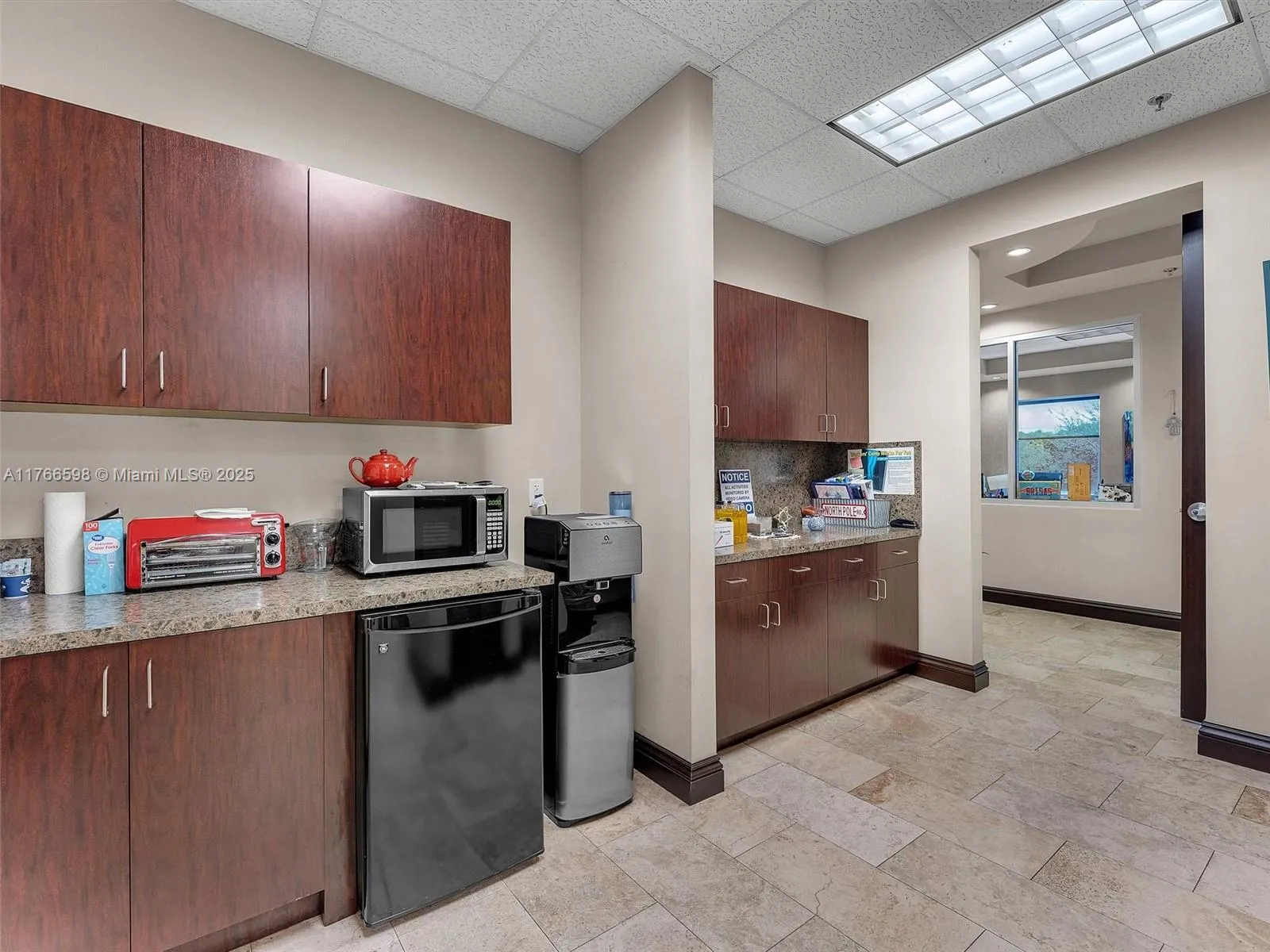 2260 Nw 114th Ave, Sweetwater, Florida 33172, Sweetwater, Florida 33172, ,Commercial Lease,For Rent,2260 Nw 114th Ave, Sweetwater, Florida 33172,A11766598