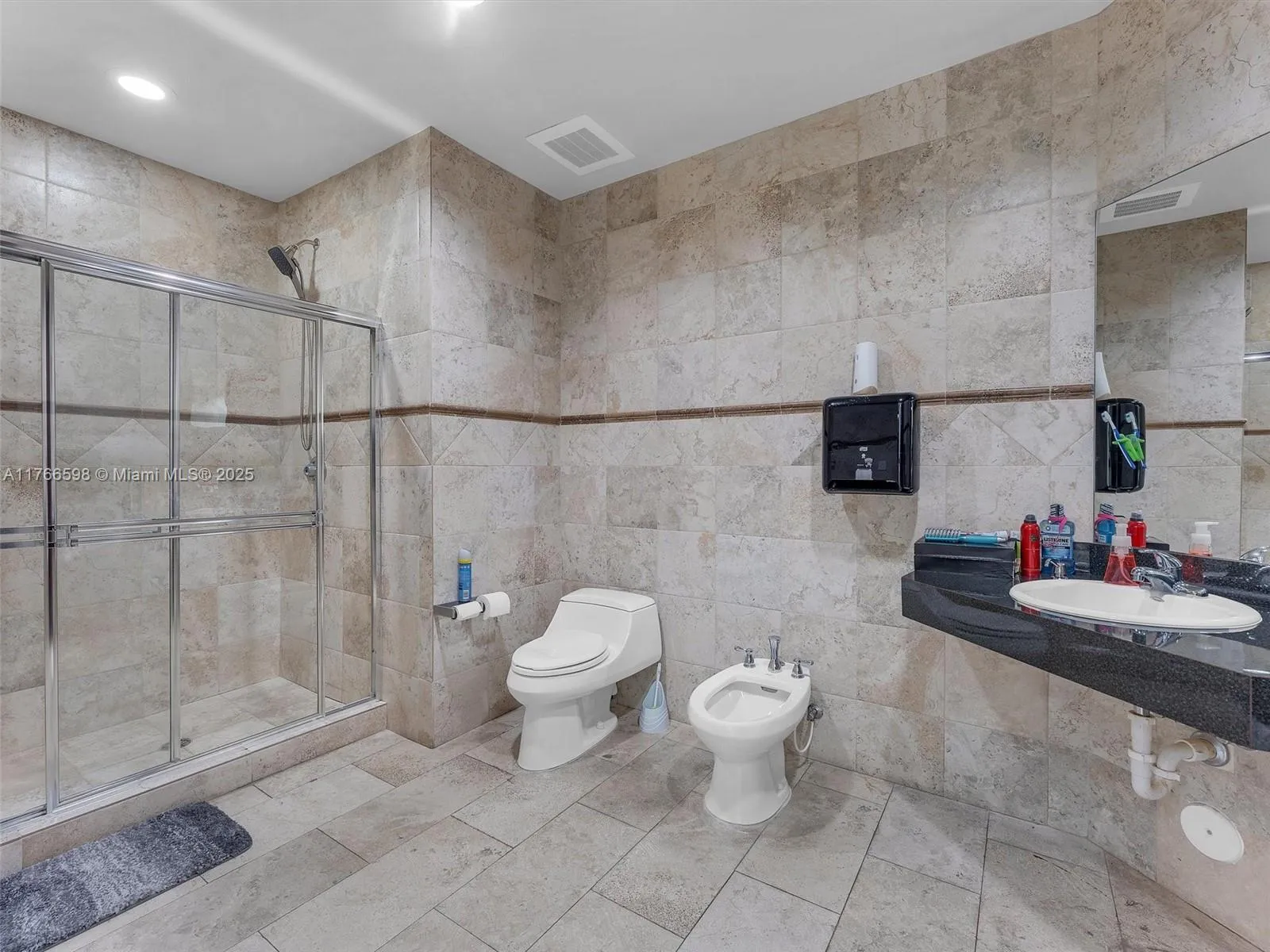 2260 Nw 114th Ave, Sweetwater, Florida 33172, Sweetwater, Florida 33172, ,Commercial Lease,For Rent,2260 Nw 114th Ave, Sweetwater, Florida 33172,A11766598