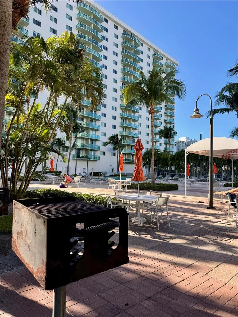 19380 Collins Ave 410, Sunny Isles Beach, Florida, Sunny Isles Beach, Florida 33160, 1 Bedroom Bedrooms, ,1 BathroomBathrooms,Residential,For Sale,19380 Collins Ave 410, Sunny Isles Beach, Florida ,A11765910