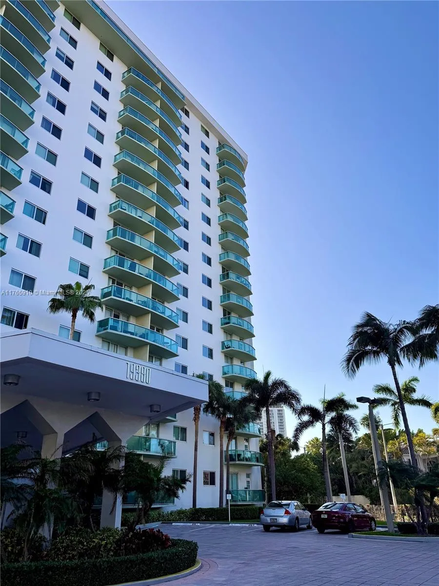 19380 Collins Ave 410, Sunny Isles Beach, Florida, Sunny Isles Beach, Florida 33160, 1 Bedroom Bedrooms, ,1 BathroomBathrooms,Residential,For Sale,19380 Collins Ave 410, Sunny Isles Beach, Florida ,A11765910
