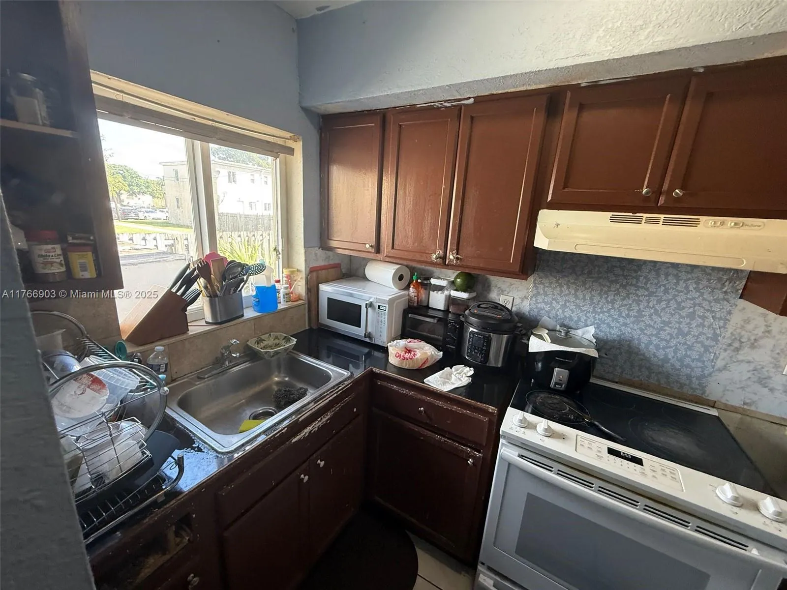 417 Nw 84th St 417, Miami, Florida 33150, Miami, Florida 33150, 2 Bedrooms Bedrooms, ,1 BathroomBathrooms,Residential,For Sale,417 Nw 84th St 417, Miami, Florida 33150,A11766903