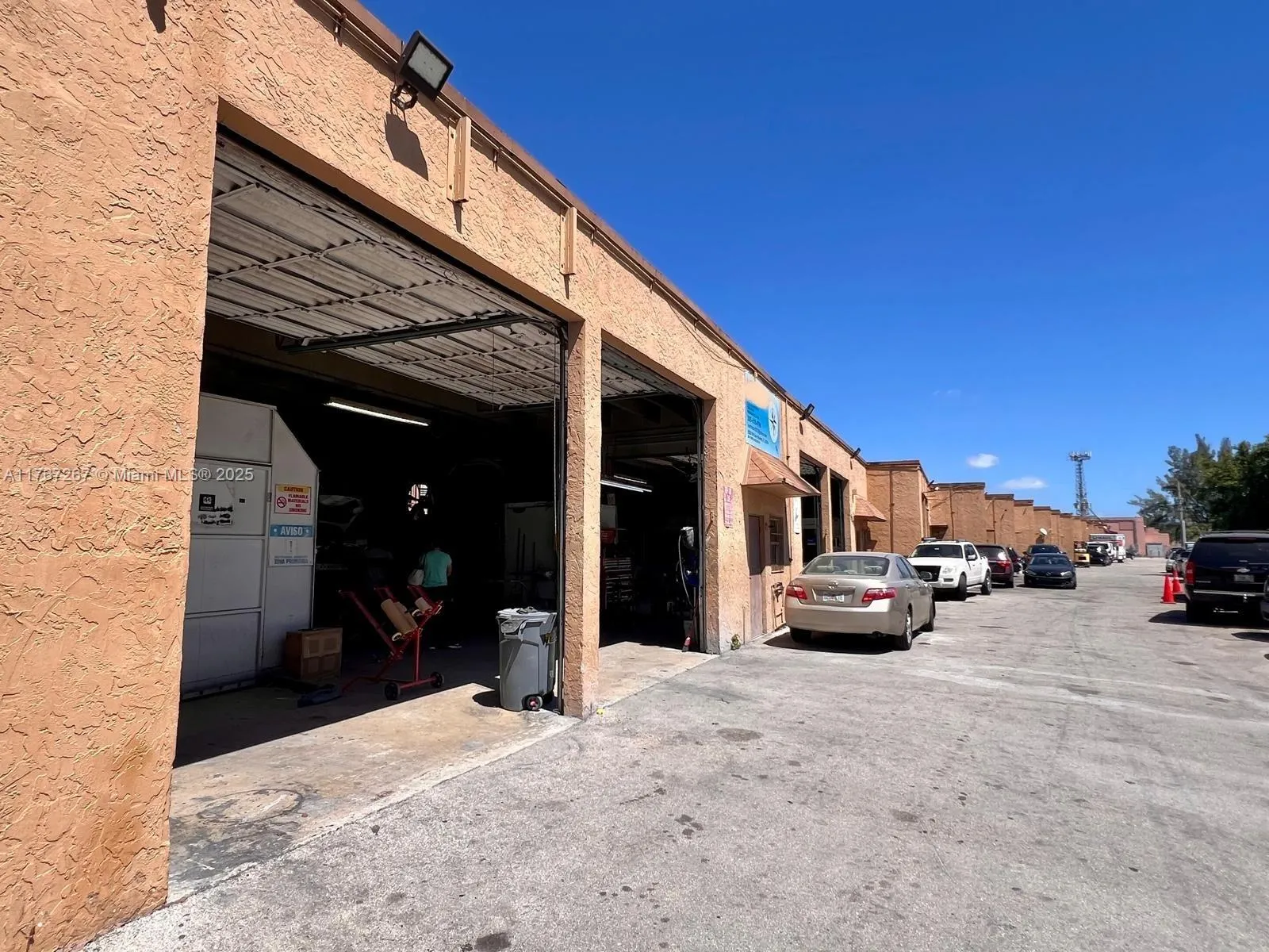 Body Shop Business For Sale, Hialeah, Florida 3301, Hialeah, Florida 33014, ,Business Opportunity,For Sale,Body Shop Business For Sale, Hialeah, Florida 3301,A11767267