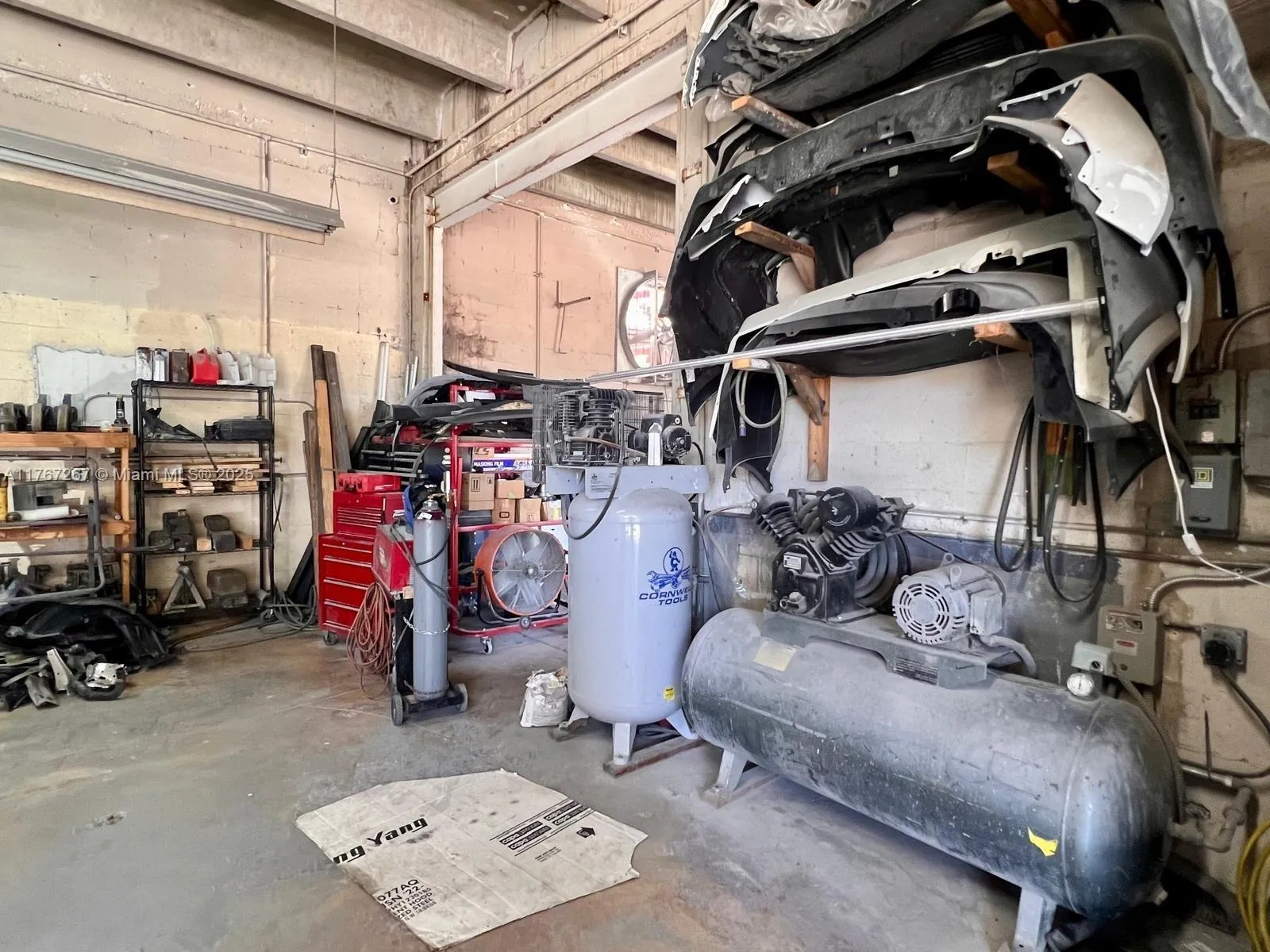 Body Shop Business For Sale, Hialeah, Florida 3301, Hialeah, Florida 33014, ,Business Opportunity,For Sale,Body Shop Business For Sale, Hialeah, Florida 3301,A11767267