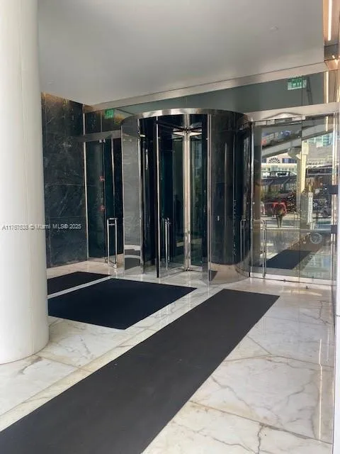 100 Se 2 St 2000, Miami, Florida 33131, Miami, Florida 33131, ,Commercial Lease,For Rent,100 Se 2 St 2000, Miami, Florida 33131,A11767538