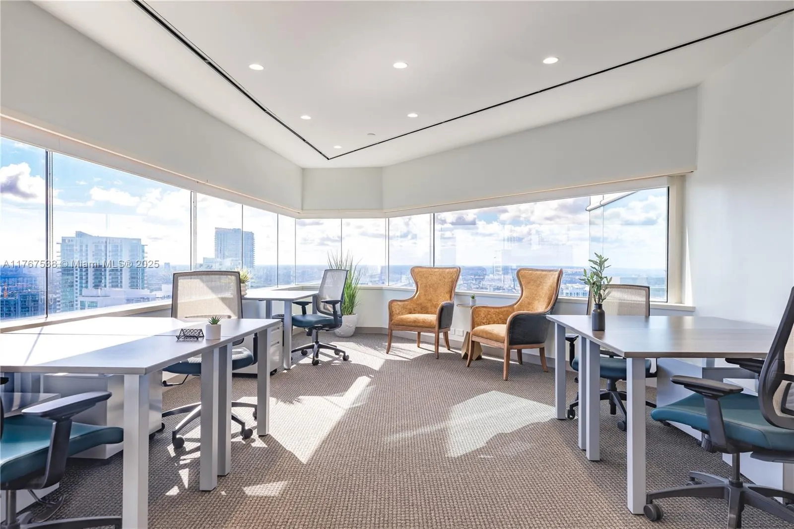 100 Se 2 St 2000, Miami, Florida 33131, Miami, Florida 33131, ,Commercial Lease,For Rent,100 Se 2 St 2000, Miami, Florida 33131,A11767538