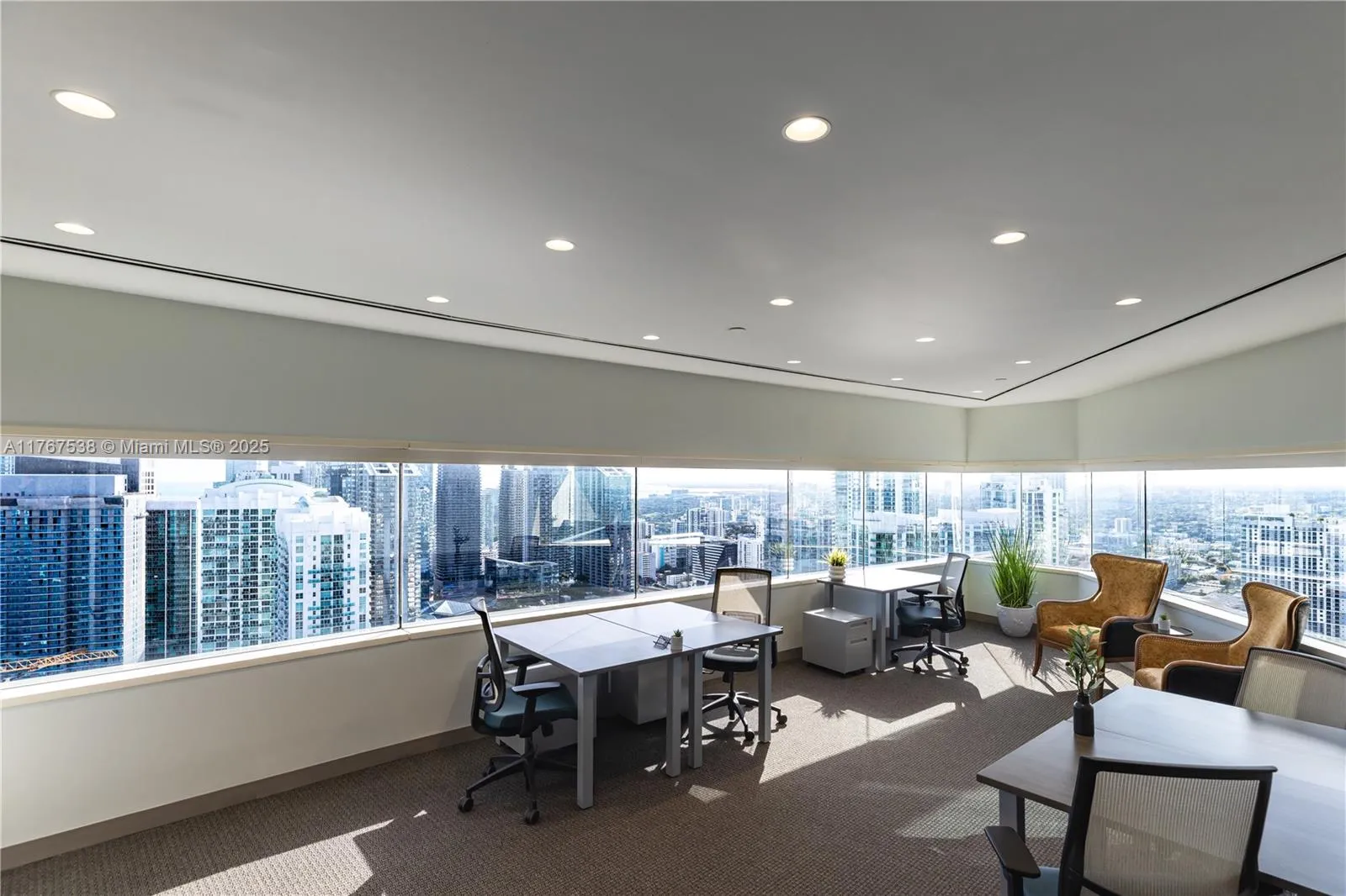 100 Se 2 St 2000, Miami, Florida 33131, Miami, Florida 33131, ,Commercial Lease,For Rent,100 Se 2 St 2000, Miami, Florida 33131,A11767538