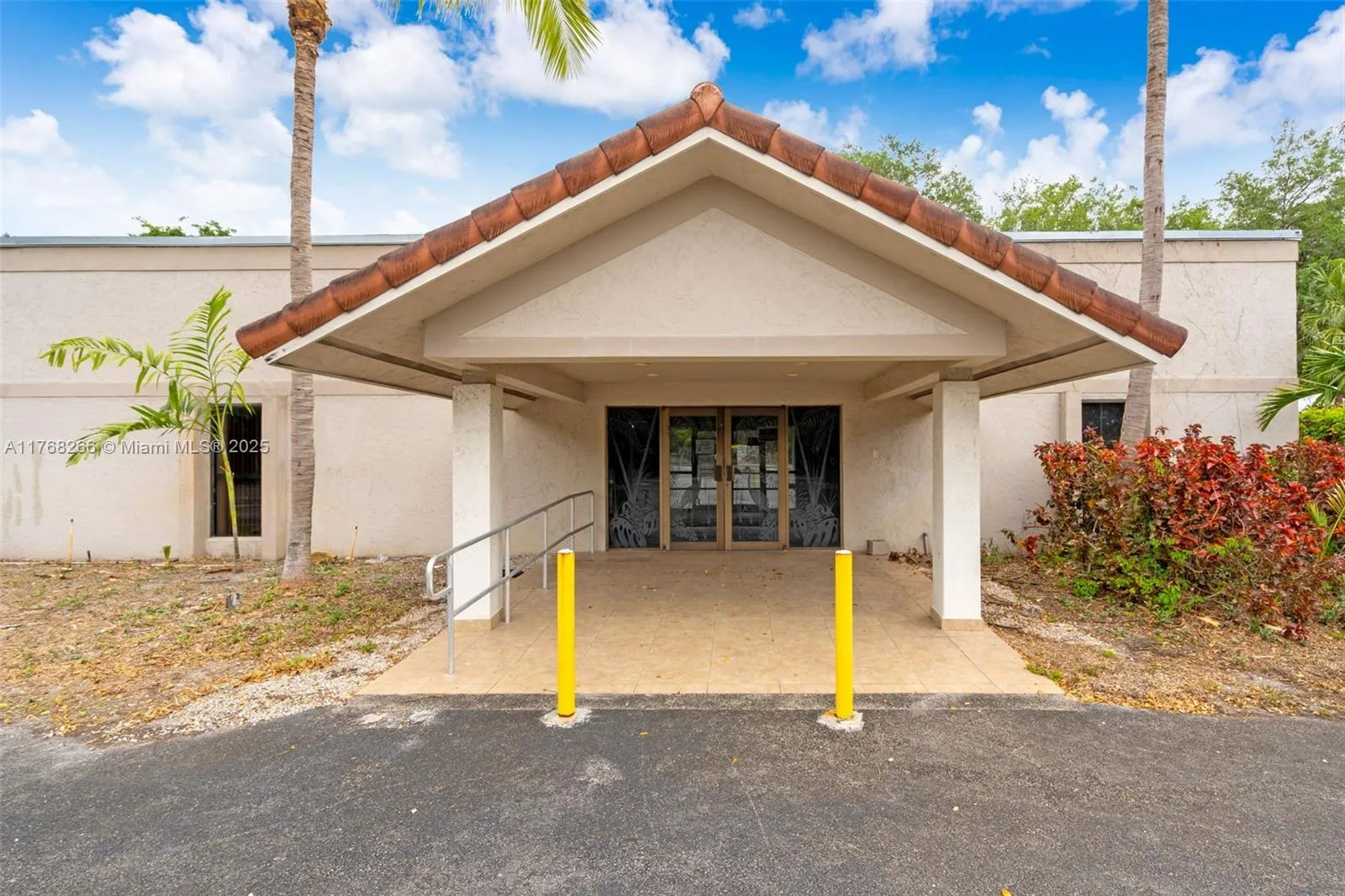 1475 Ne 199th St, Miami, Florida 33179, Miami, Florida 33179, ,Commercial Lease,For Rent,1475 Ne 199th St, Miami, Florida 33179,A11768266