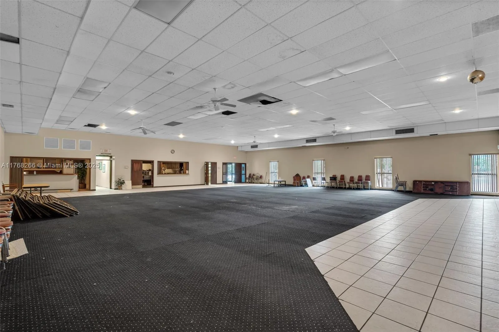 1475 Ne 199th St, Miami, Florida 33179, Miami, Florida 33179, ,Commercial Lease,For Rent,1475 Ne 199th St, Miami, Florida 33179,A11768266