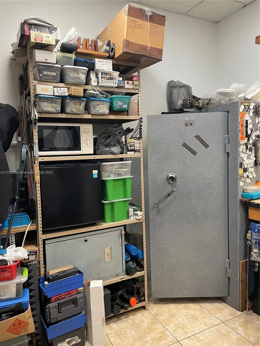 2005 W 62nd St, Hialeah, Florida 33016, Hialeah, Florida 33016, ,Business Opportunity,For Sale,2005 W 62nd St, Hialeah, Florida 33016,A11768388