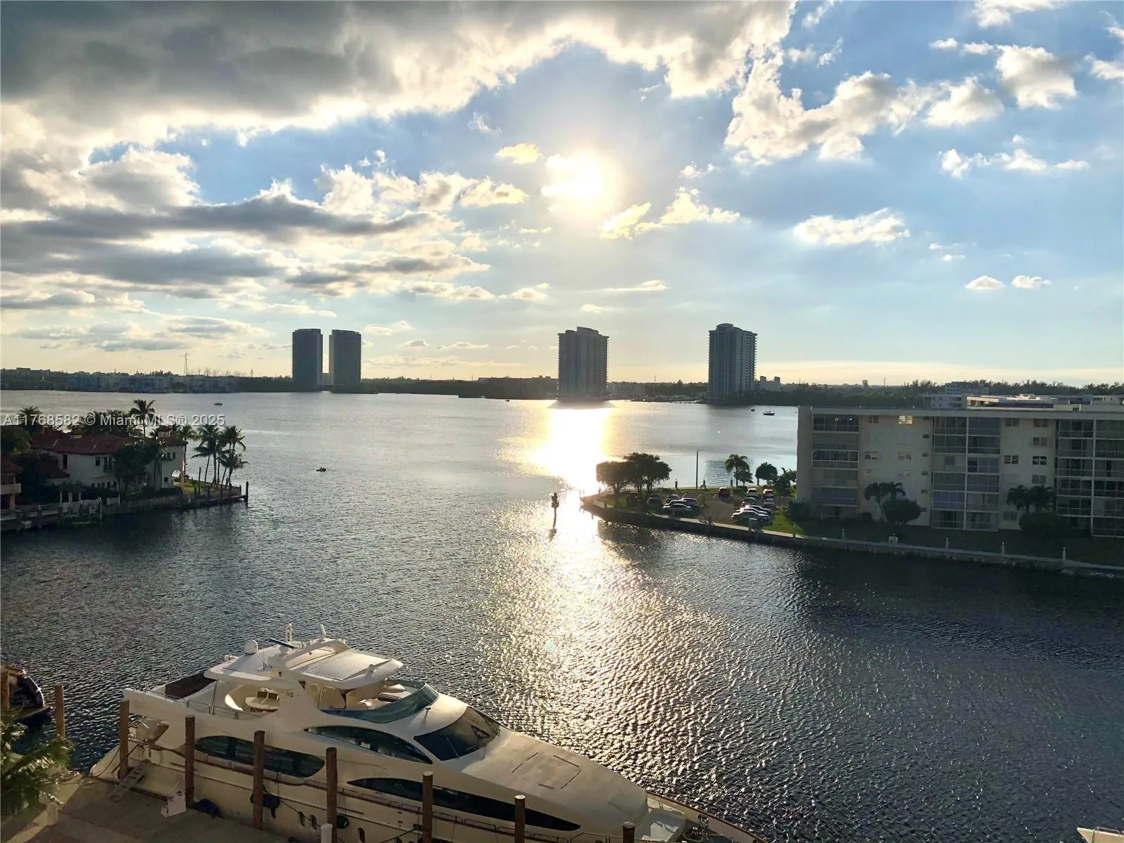 1000 W Island Blvd 712, Aventura, Florida 33160, Aventura, Florida 33160, 2 Bedrooms Bedrooms, ,2 BathroomsBathrooms,Residential,For Sale,1000 W Island Blvd 712, Aventura, Florida 33160,A11768582